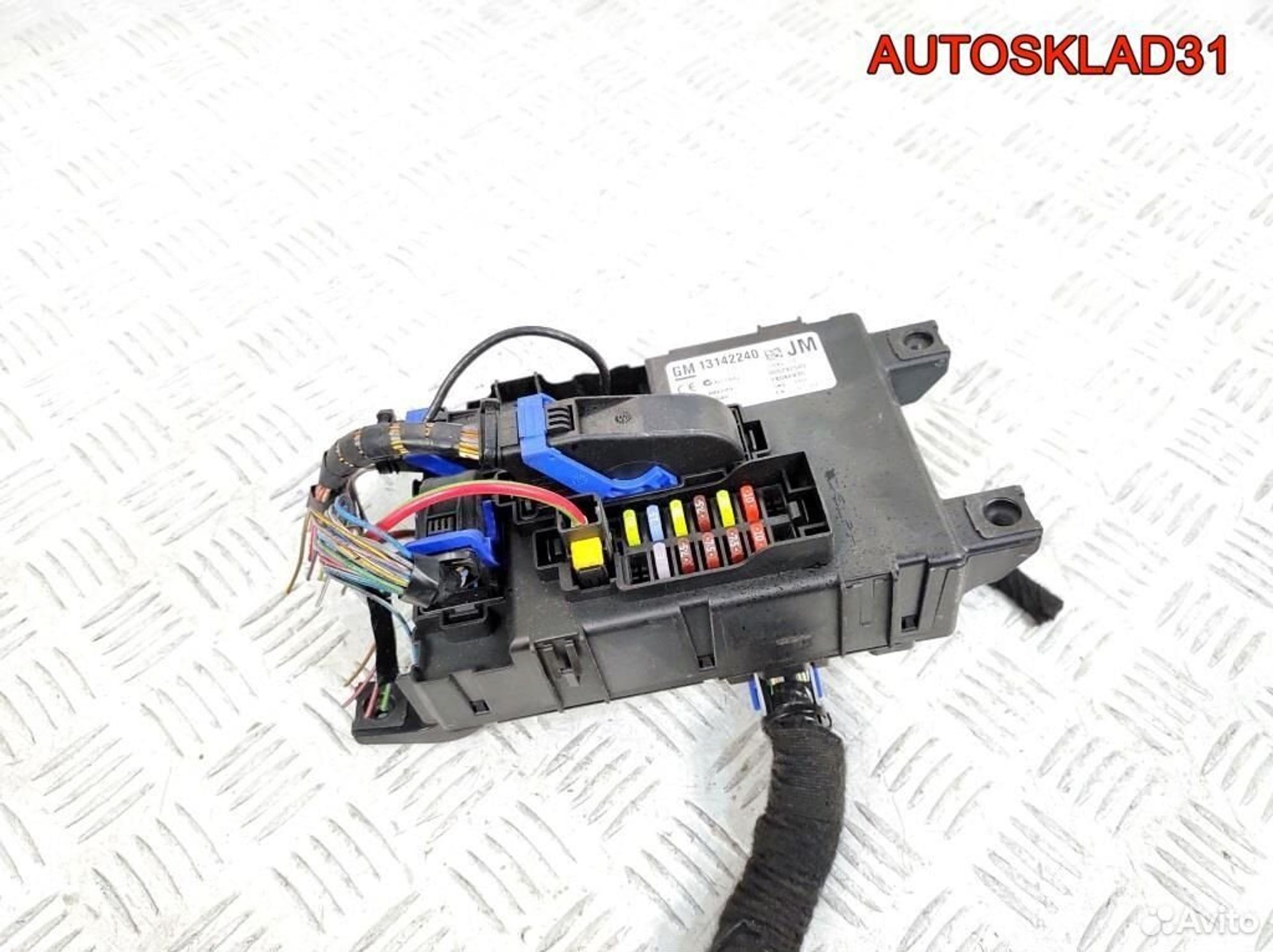 Блок предохранителей салона Opel Corsa D 13142240, 2100 рублей, Дубовое