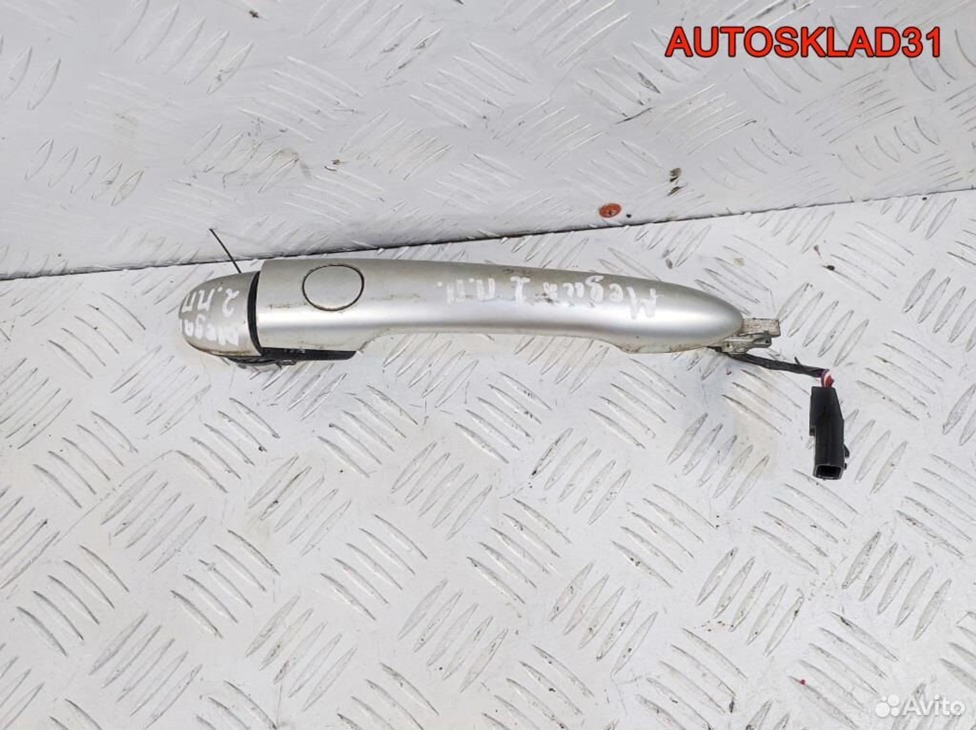 Ручка двери наружная п/п Renault Megane 8200289825, 1300 рублей, Дубовое