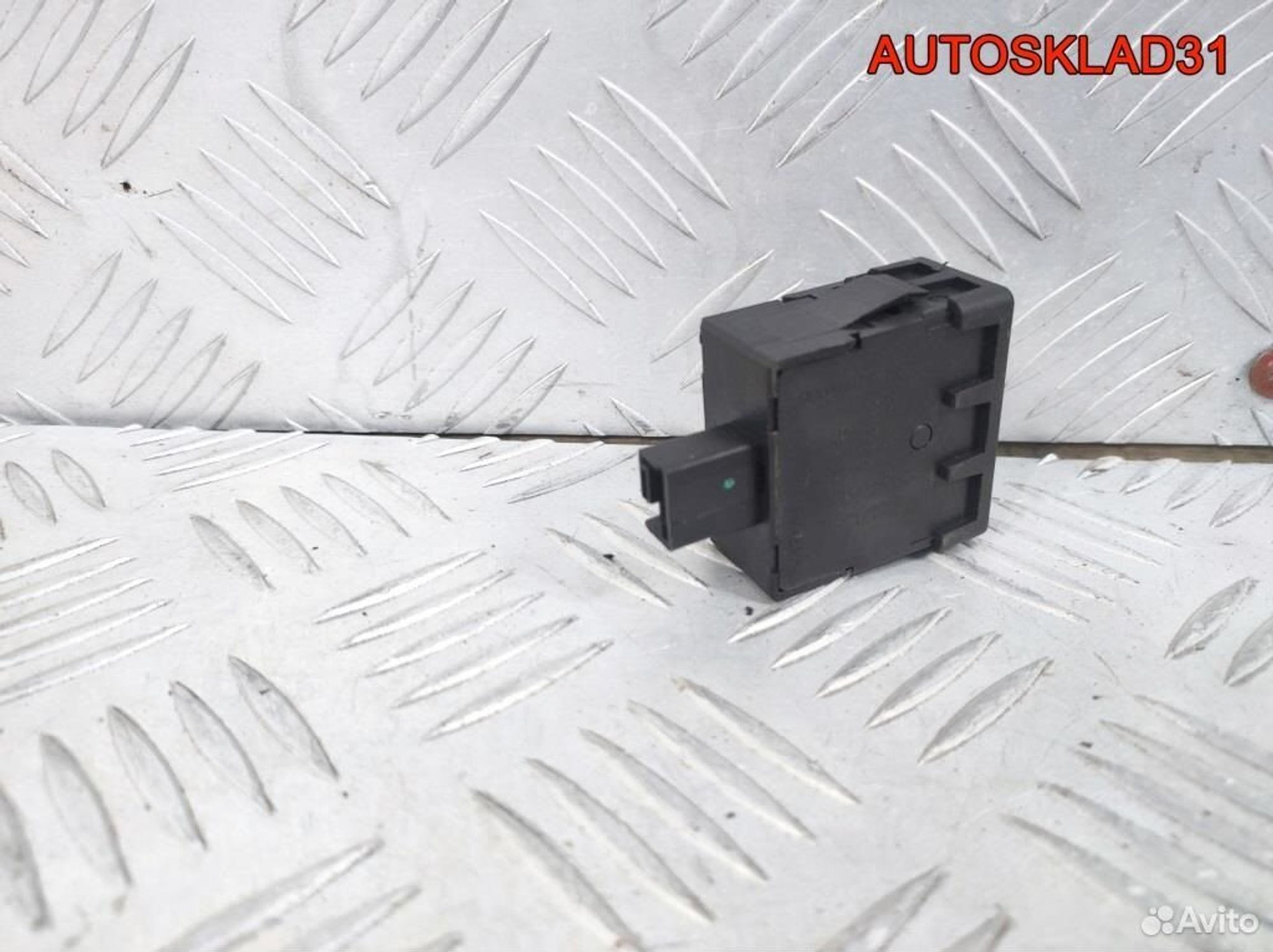 Кнопка корректора фар Peugeot 208 9801662777, 600 рублей, Дубовое