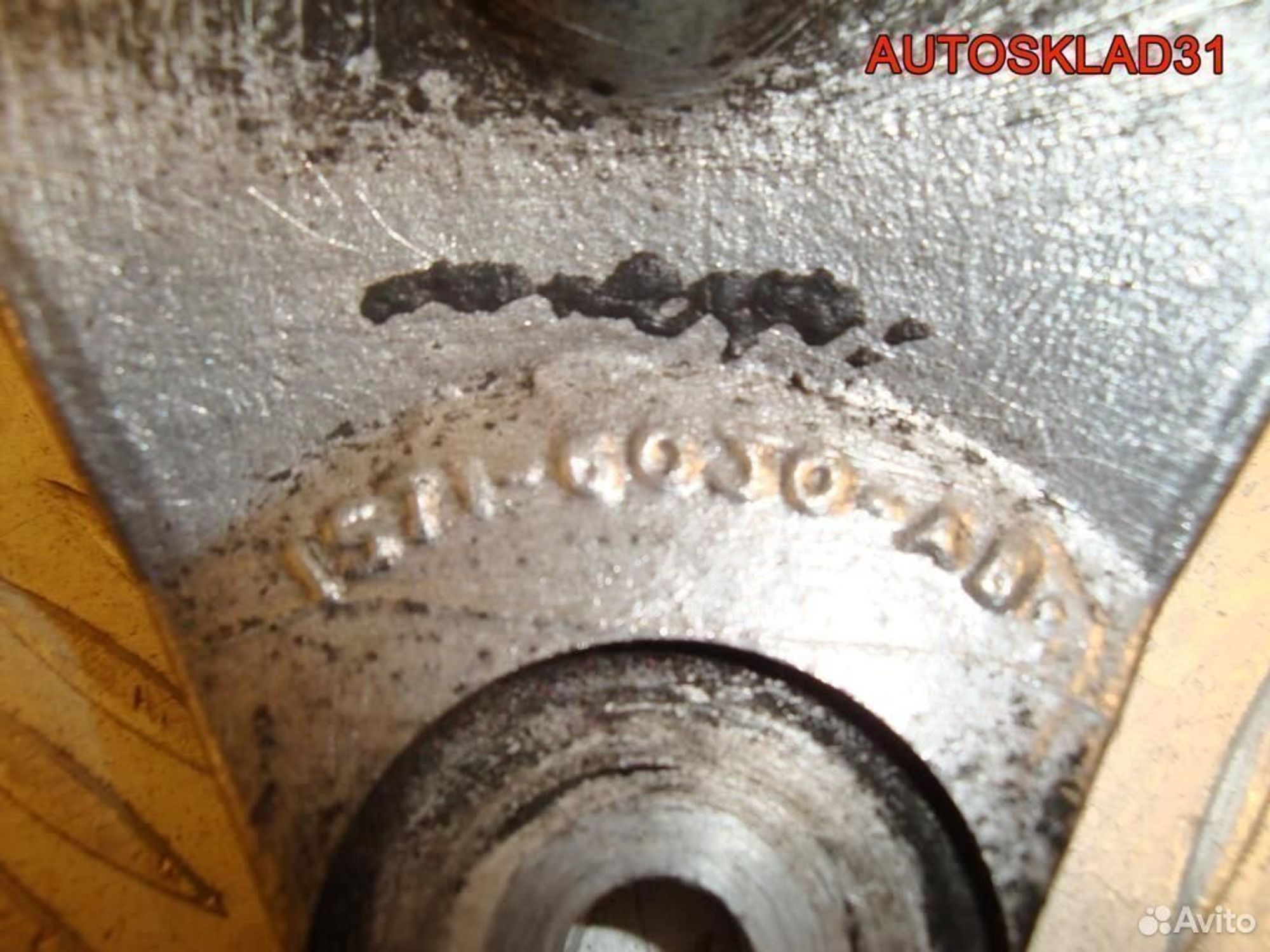 Кронштейн двигателя Ford Mondeo 3 1S716030AB, 600 рублей, Дубовое