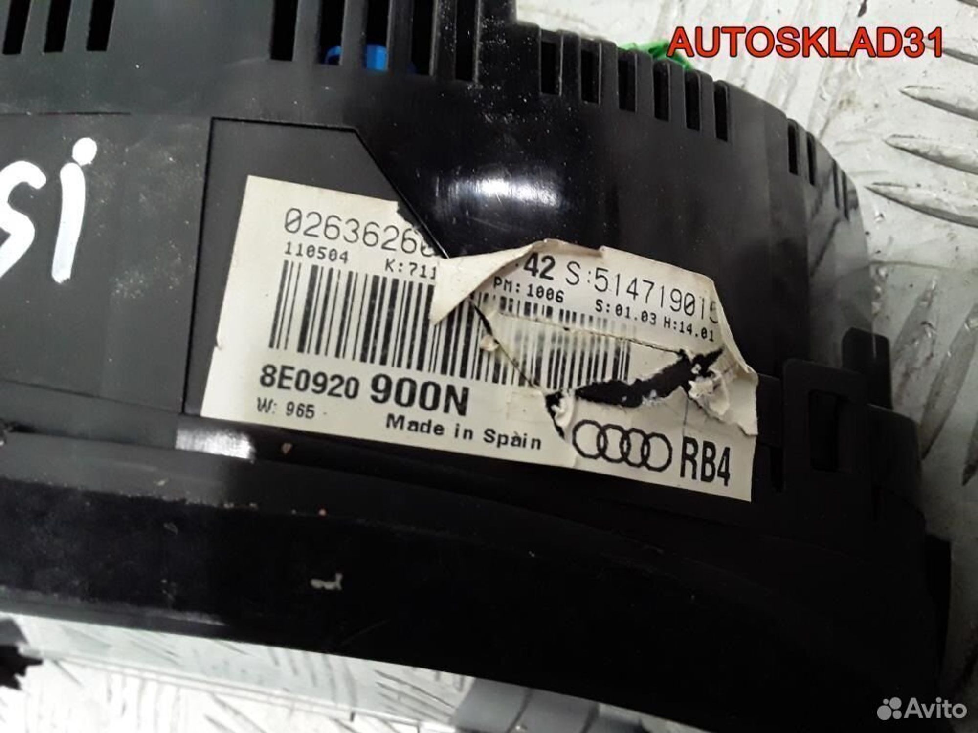 Панель приборов Audi A4 B6 8E0920900N бензин, 4100 рублей, Дубовое