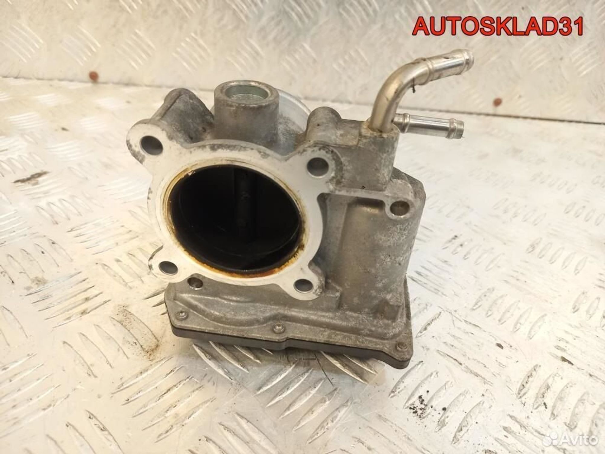 Заслонка дроссельная Toyota Yaris 1NR 2203047010, 3700 рублей, Дубовое