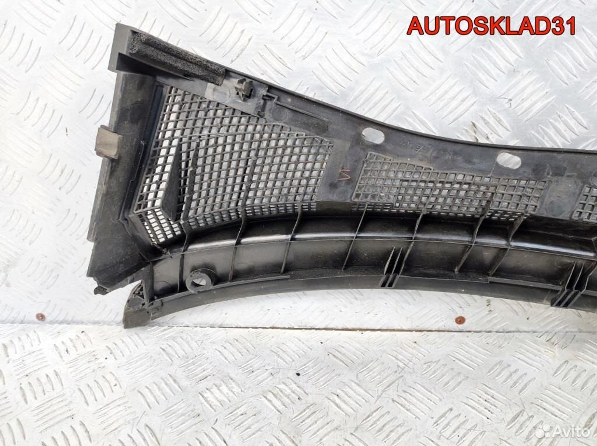 Решетка стеклоочистителя правая Mazda 3 BK BP4K507, 900 рублей, Дубовое