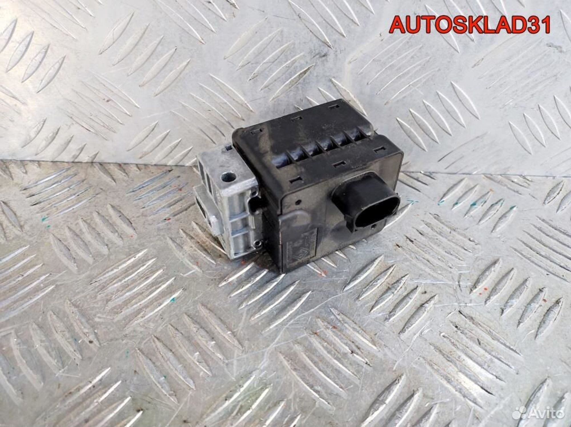 Блокиратор руля Renault Megane 3 487004399R, 2500 рублей, Дубовое