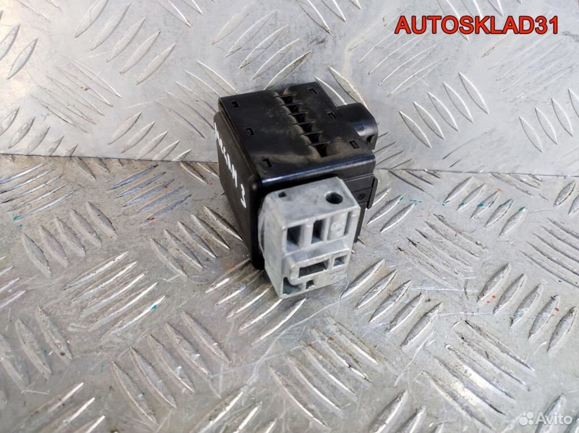 Блокиратор руля Renault Megane 3 487004399R, 2500 рублей, Дубовое