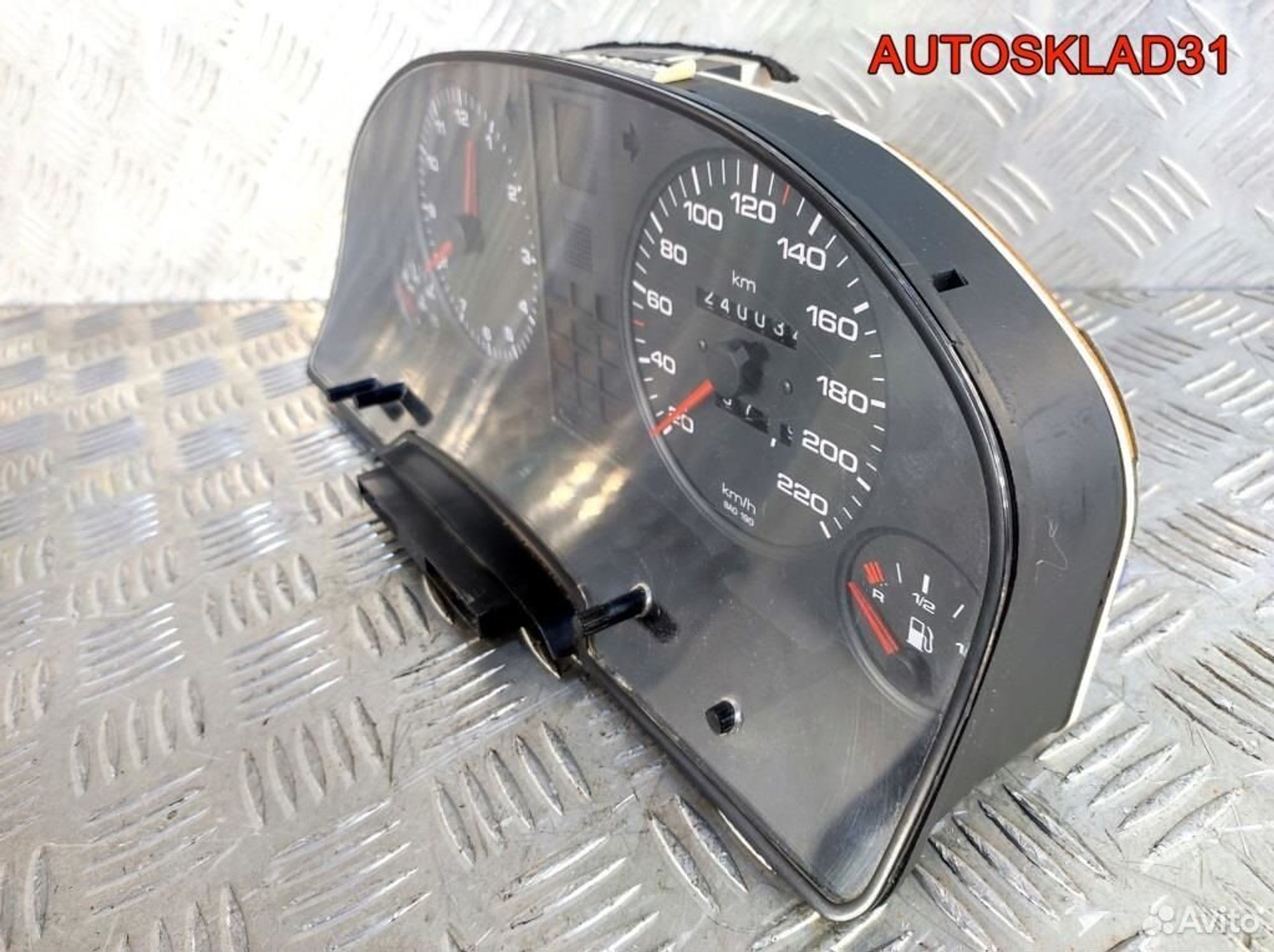Панель приборов Audi 80 B4 8A0919033CA Дизель, 8100 рублей, Дубовое