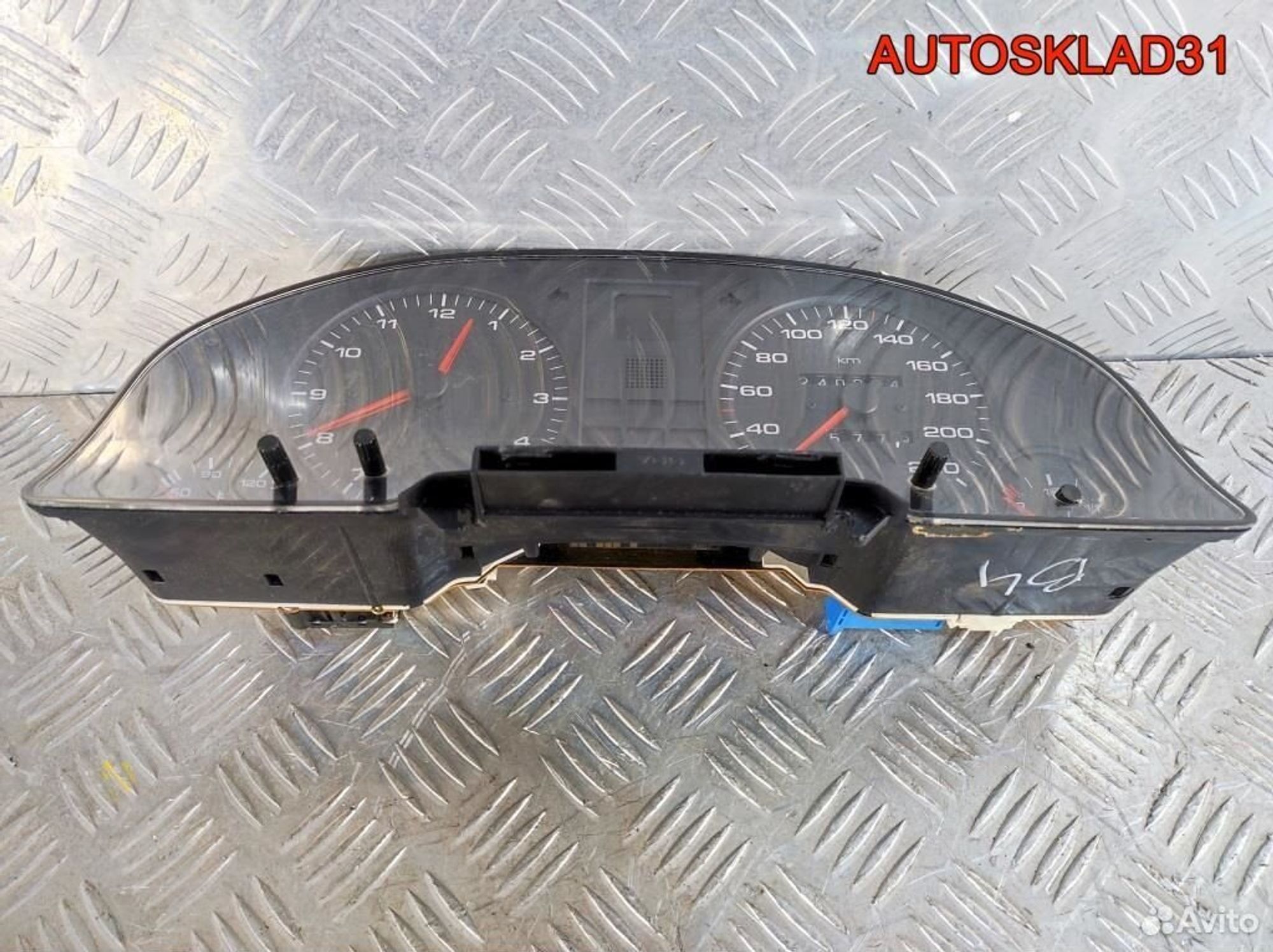 Панель приборов Audi 80 B4 8A0919033CA Дизель, 8100 рублей, Дубовое