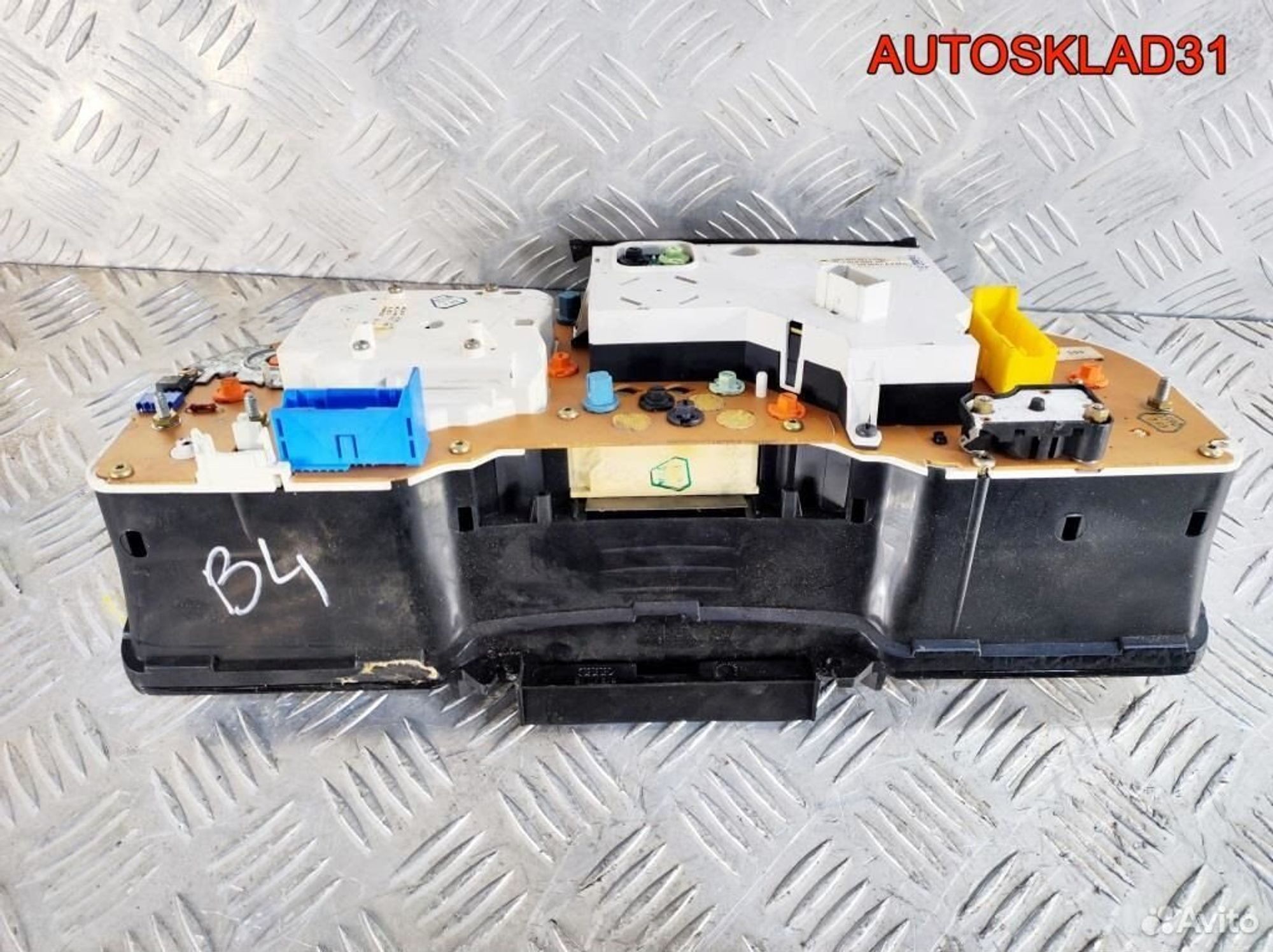 Панель приборов Audi 80 B4 8A0919033CA Дизель, 8100 рублей, Дубовое