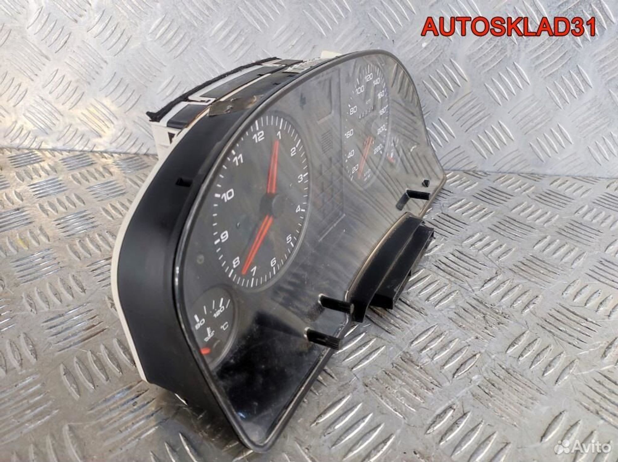 Панель приборов Audi 80 B4 8A0919033CA Дизель, 8100 рублей, Дубовое