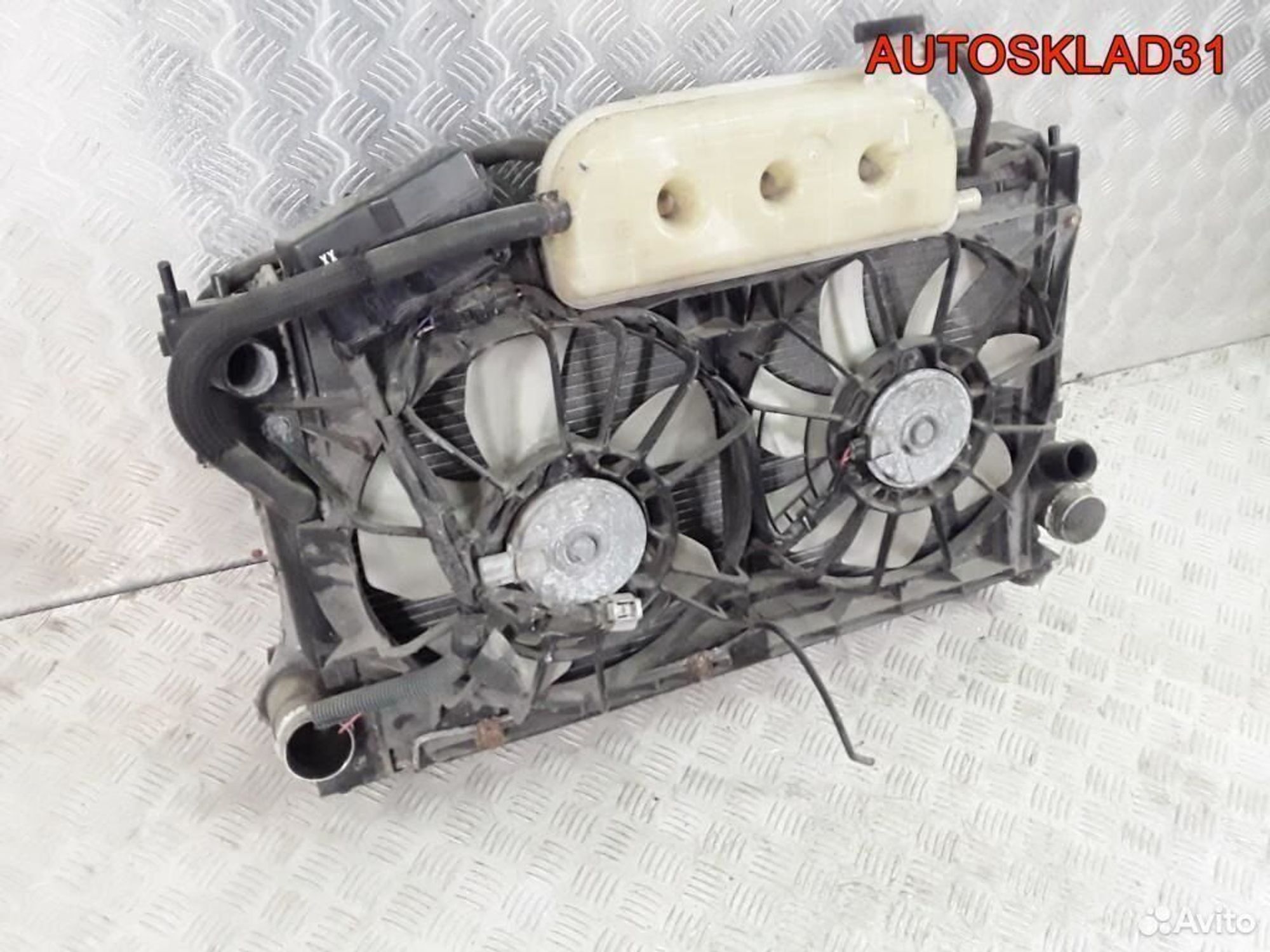Кассета радиаторов Toyota CorollaVerso 163630G060, 13000 рублей, Дубовое