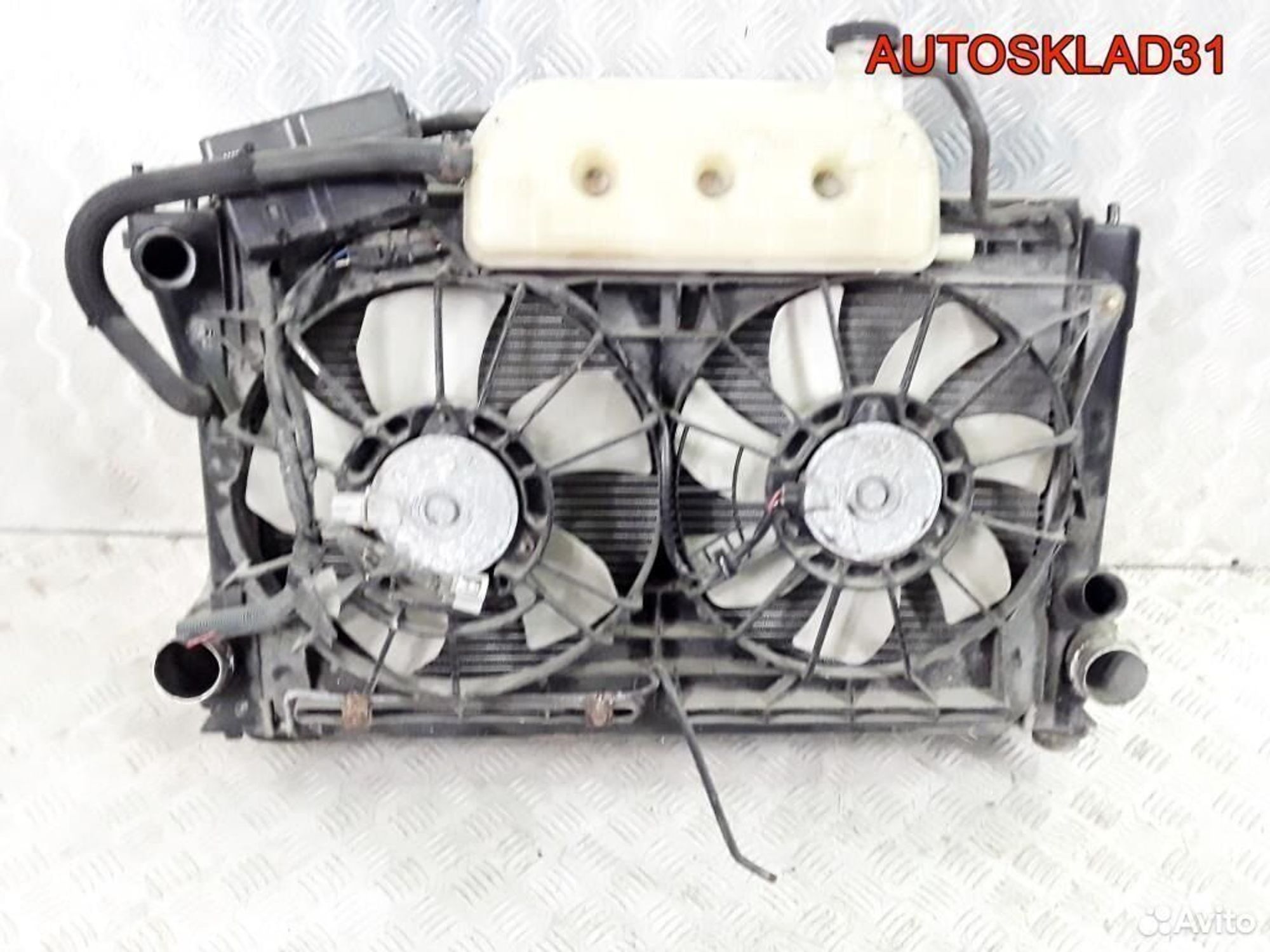 Кассета радиаторов Toyota CorollaVerso 163630G060, 13000 рублей, Дубовое