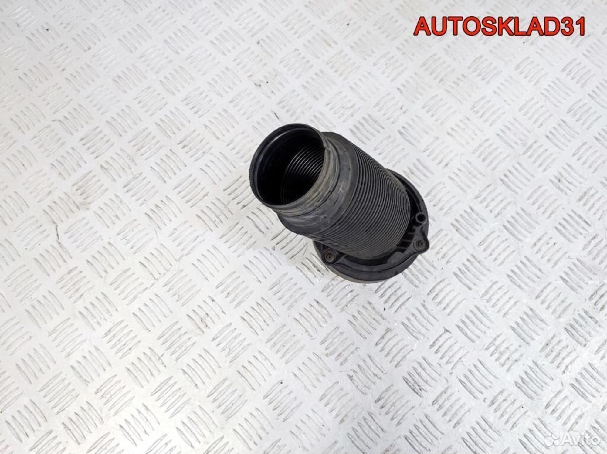 Патрубок воздушного фильтра VW Golf 5 1K0129684AN, 900 рублей, Дубовое