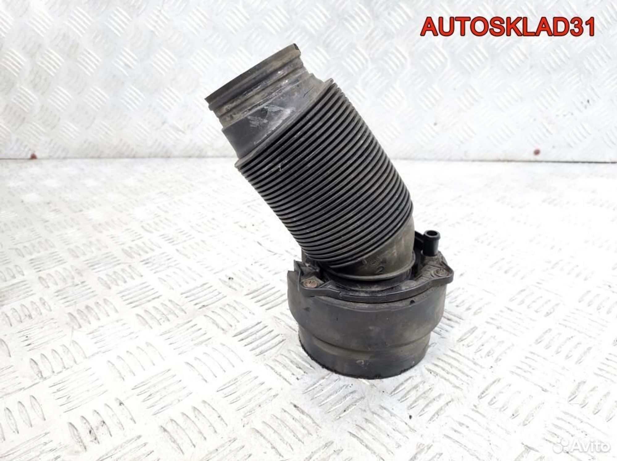 Патрубок воздушного фильтра VW Golf 5 1K0129684AN, 900 рублей, Дубовое