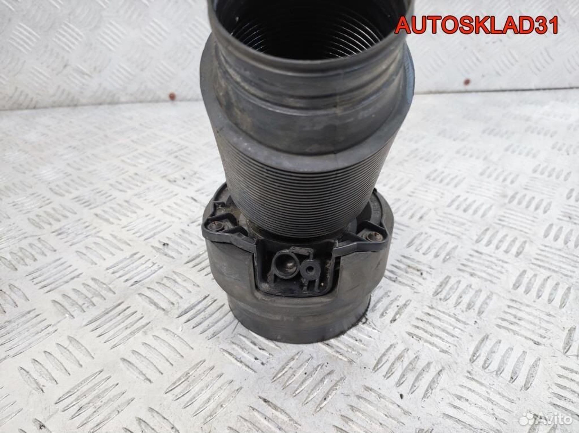 Патрубок воздушного фильтра VW Golf 5 1K0129684AN, 900 рублей, Дубовое