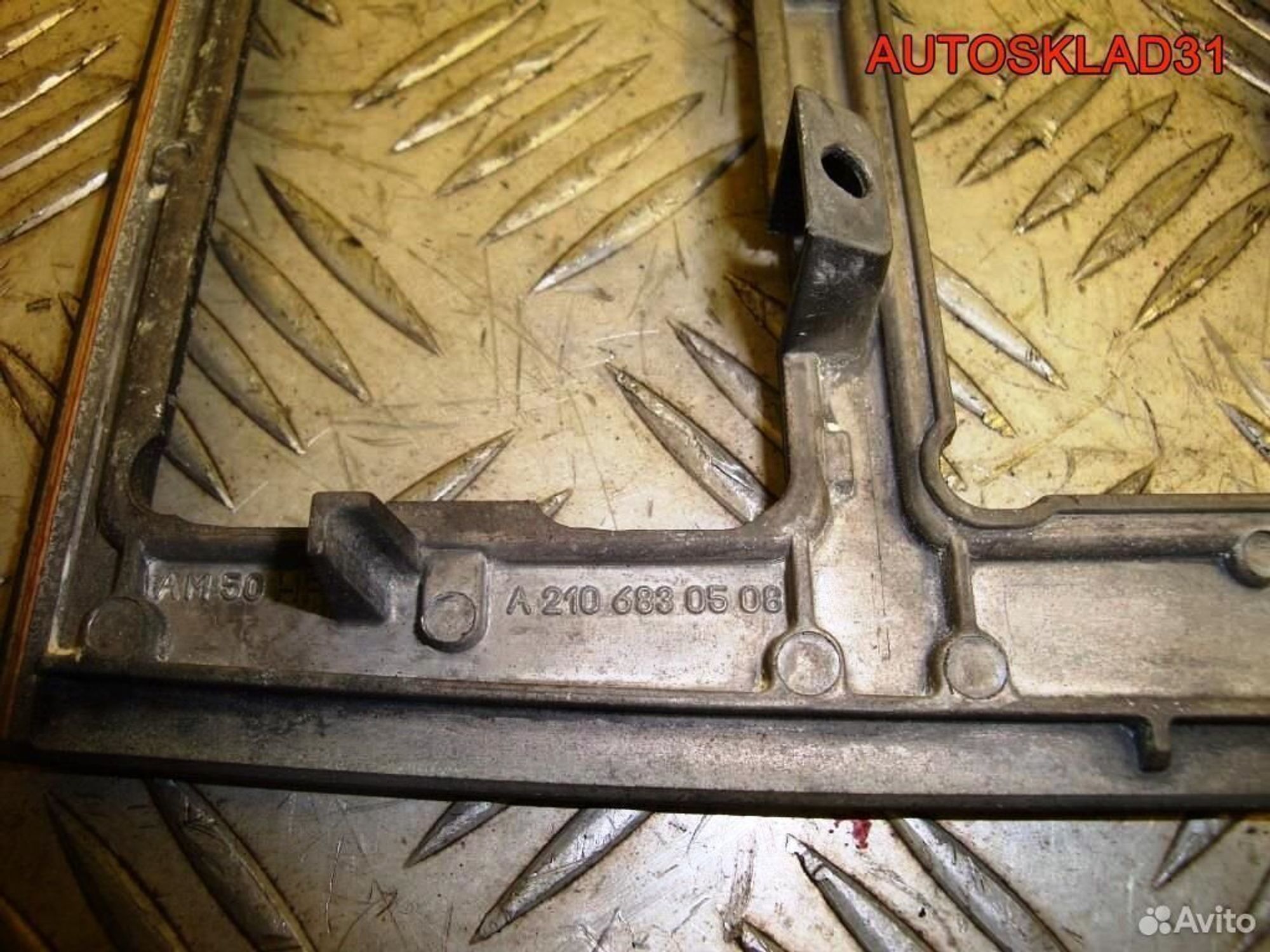 Рамка магнитолы Mercedes Benz W210 A2106830508, 1100 рублей, Дубовое