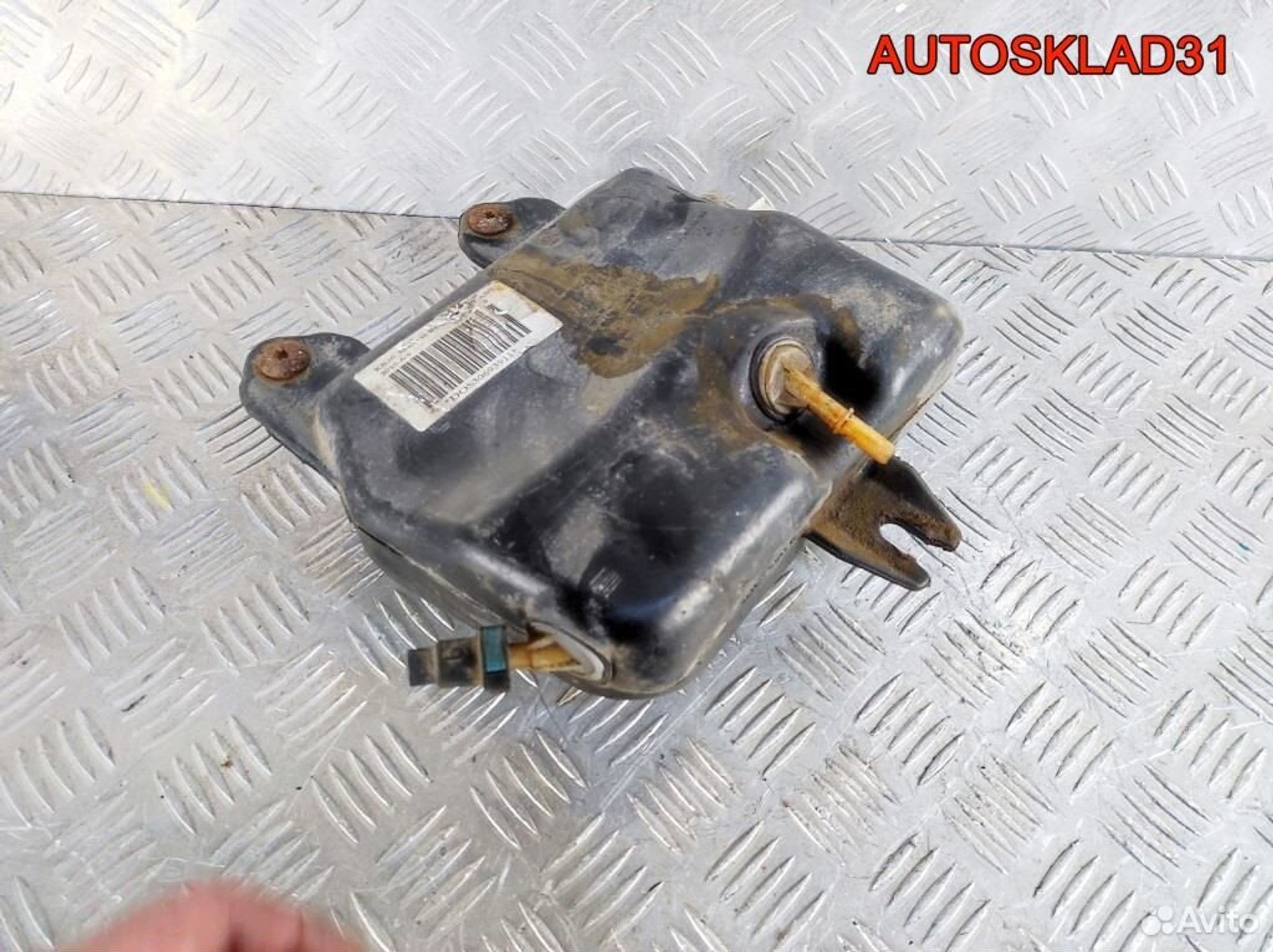 Бак для AdBlue Ford Focus 2 3C103ALM519, 1700 рублей, Дубовое