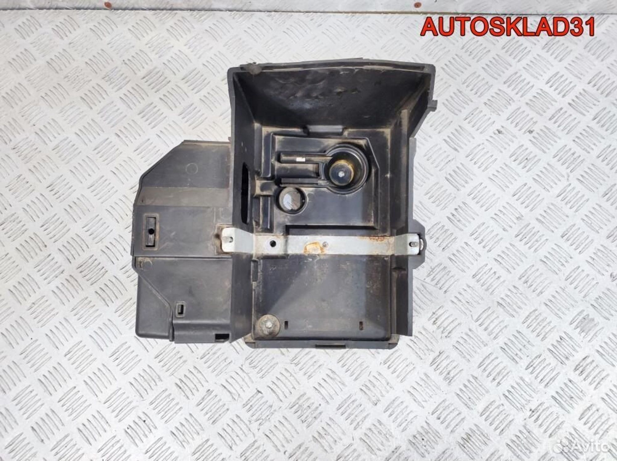 Крепление акб Ford Focus 2 3M5110723AP, 1300 рублей, Дубовое