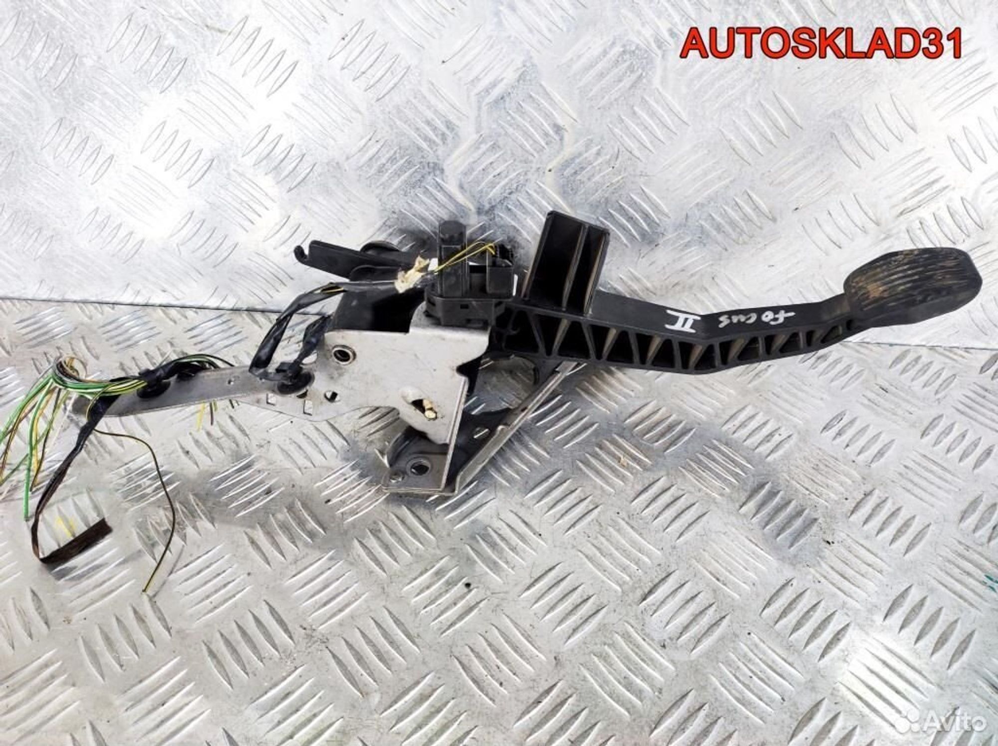 Педаль сцепления Ford Focus 2 4M517B633XD, 1100 рублей, Дубовое