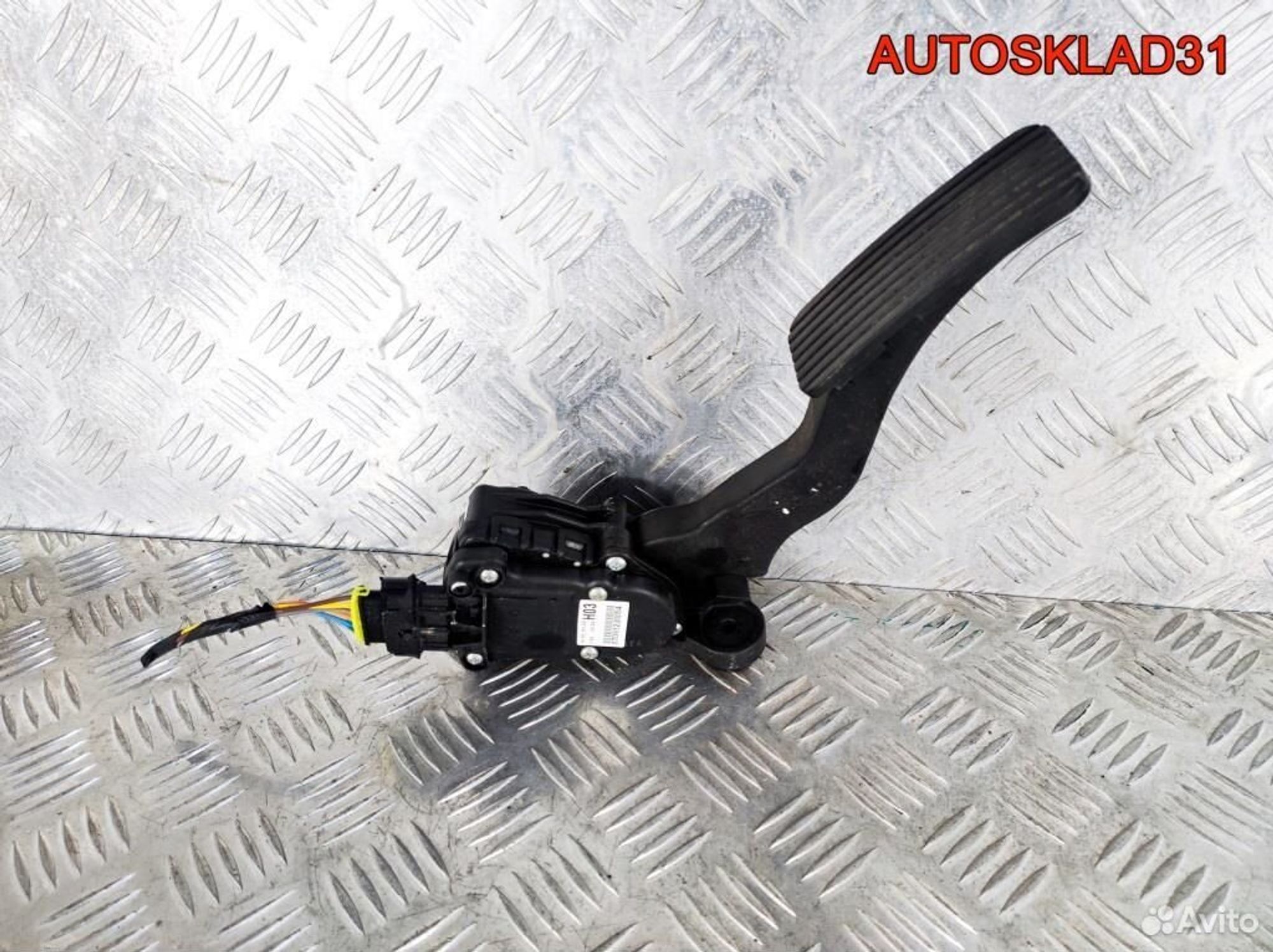 Педаль газа Kia Ceed 327002H300, 2100 рублей, Дубовое