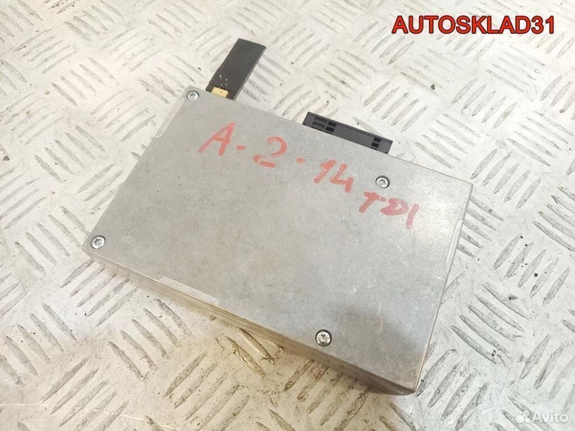 Блок Bluetooth Audi A4 B7 8P0862335, 2600 рублей, Дубовое