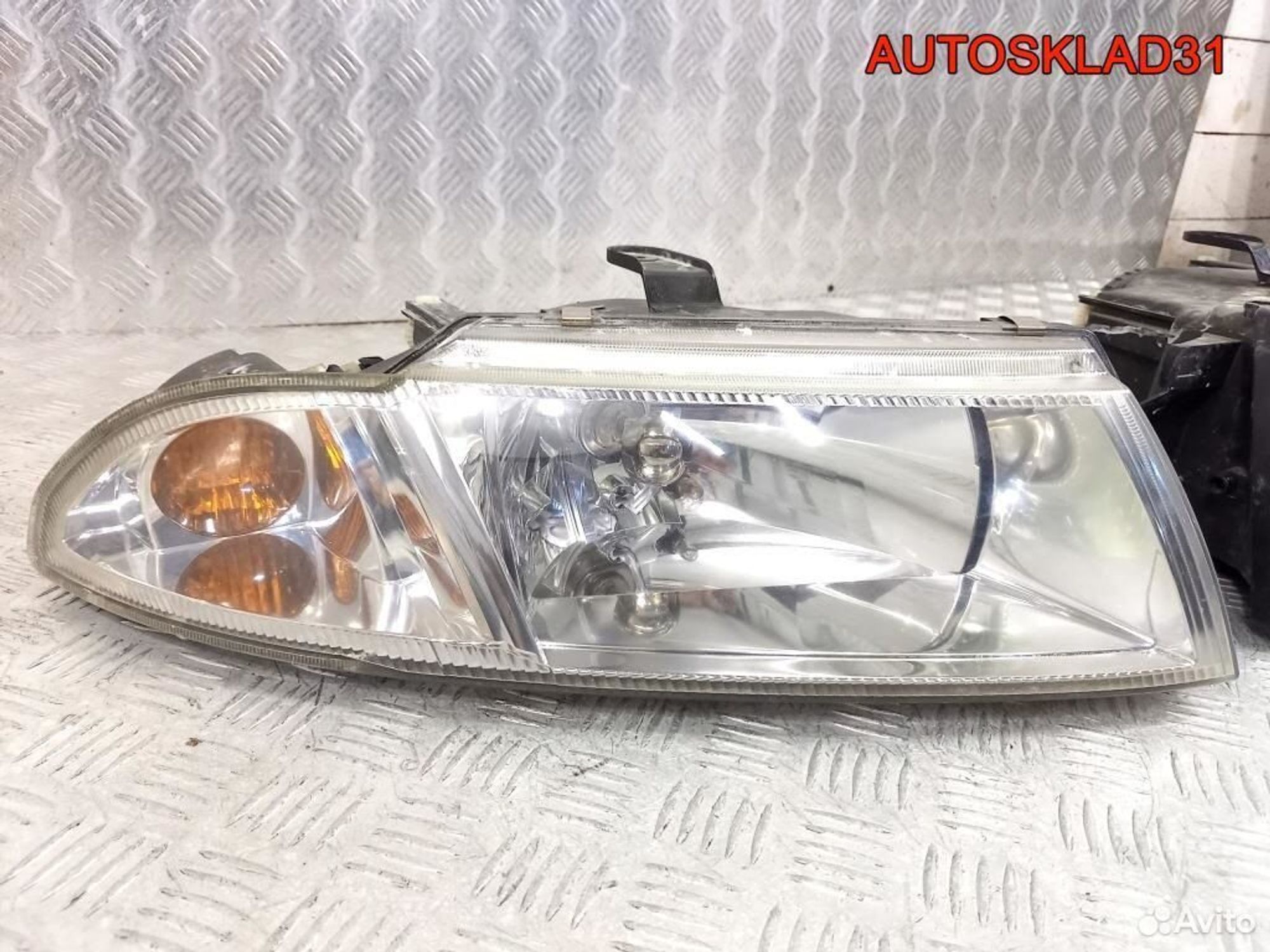 ОДНА ШТУКА Фара левая правая Mitsubishi Carisma DA MR485383, 8100 рублей, Дубовое