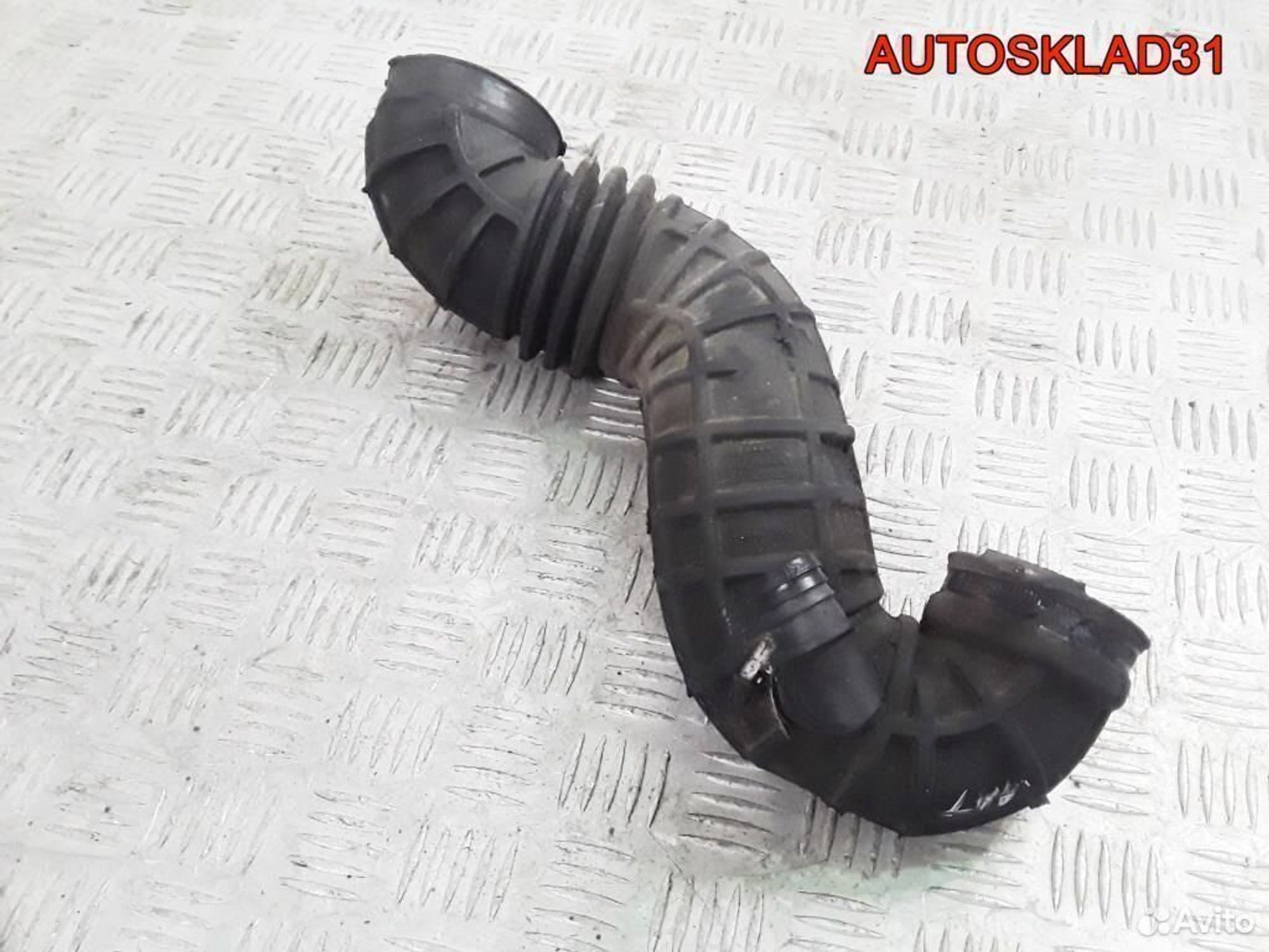 Гофра воздуховода Audi 100 C4 2,5 AAT 4A0145747A, 1300 рублей, Дубовое