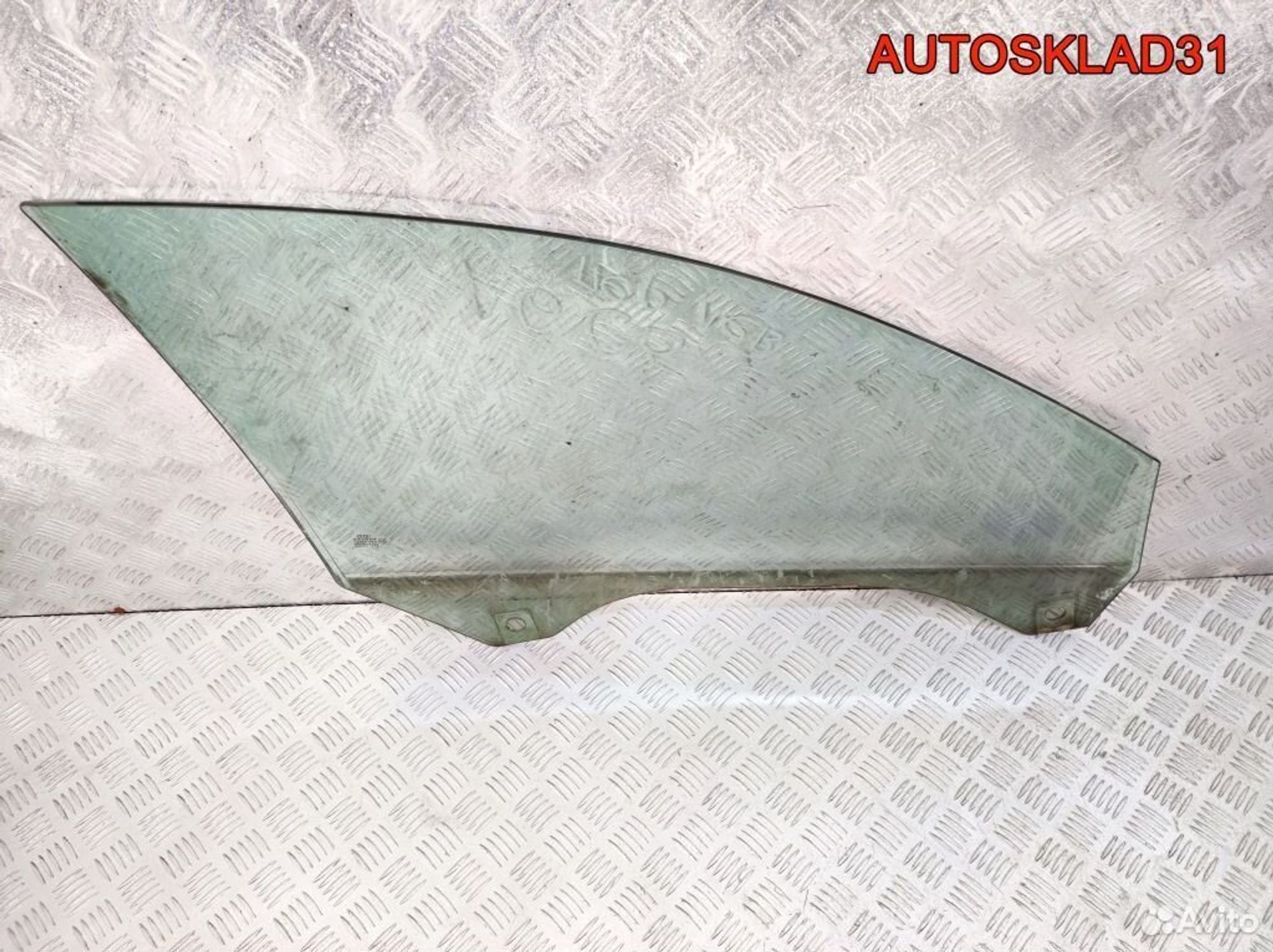 Стекло двери передней левой Audi A6 C5 4B0845201, 700 рублей, Дубовое