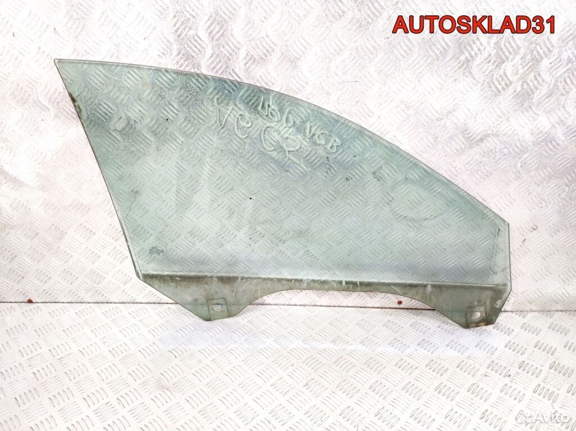 Стекло двери передней левой Audi A6 C5 4B0845201, 700 рублей, Дубовое