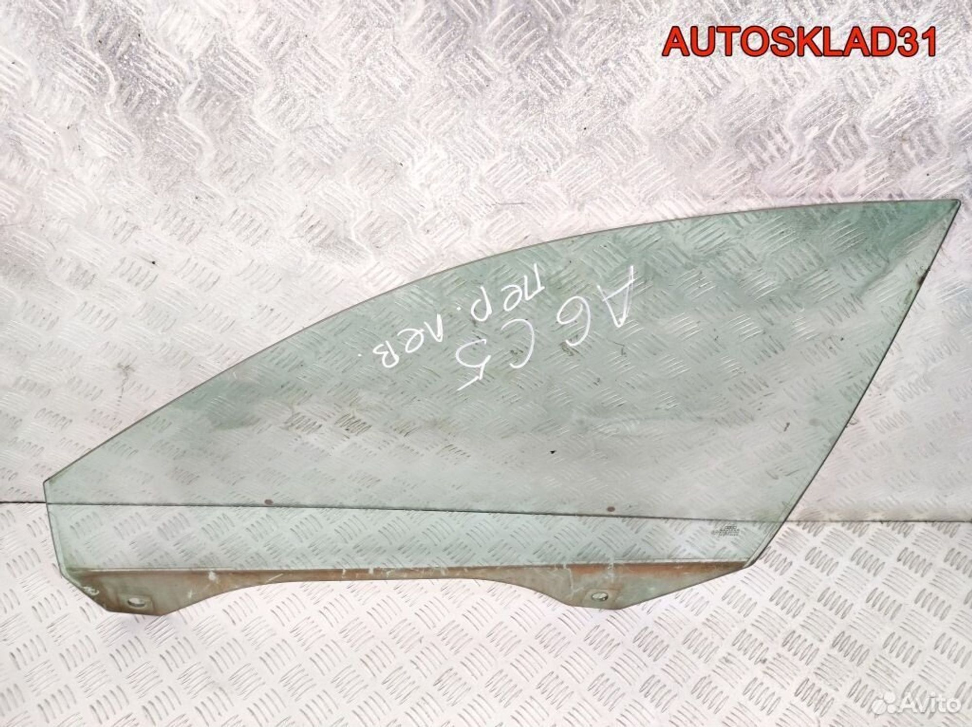 Стекло двери передней левой Audi A6 C5 4B0845201, 700 рублей, Дубовое
