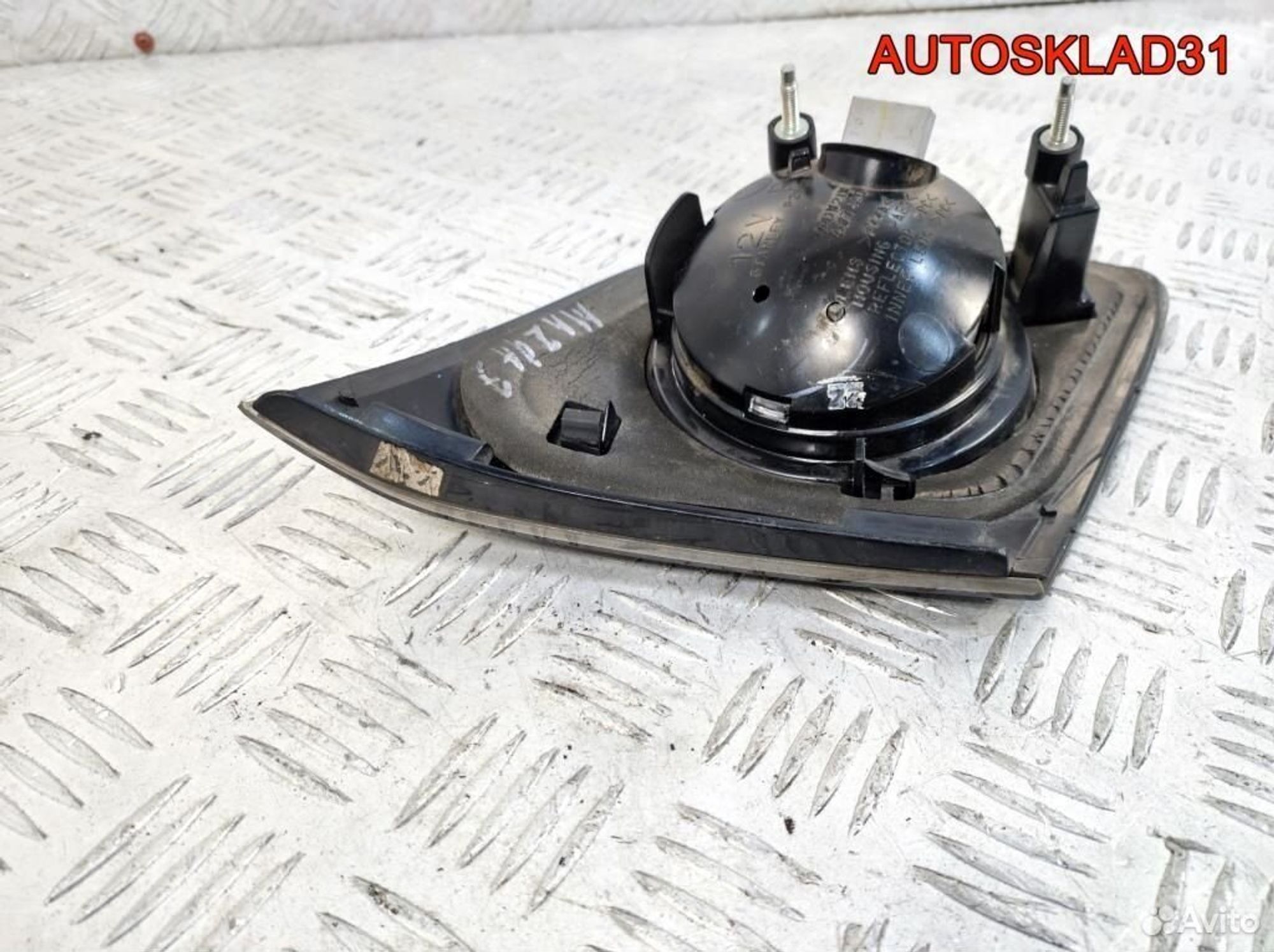 Фонарь задний внутренний правый Mazda 3 BK P2913R, 2100 рублей, Дубовое