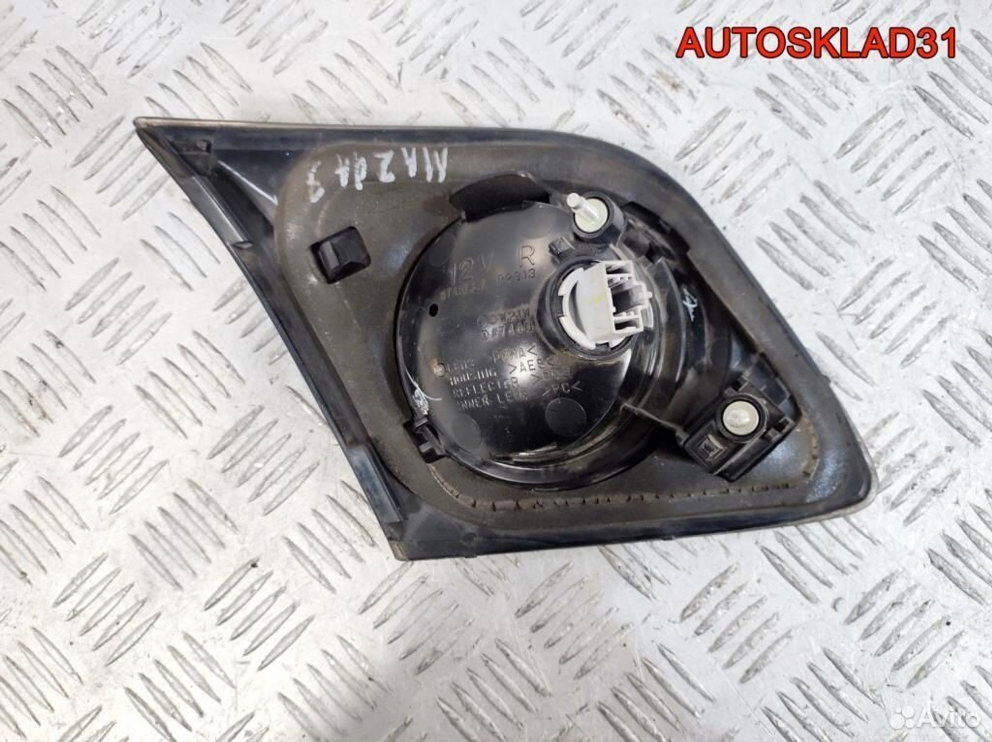 Фонарь задний внутренний правый Mazda 3 BK P2913R, 2100 рублей, Дубовое
