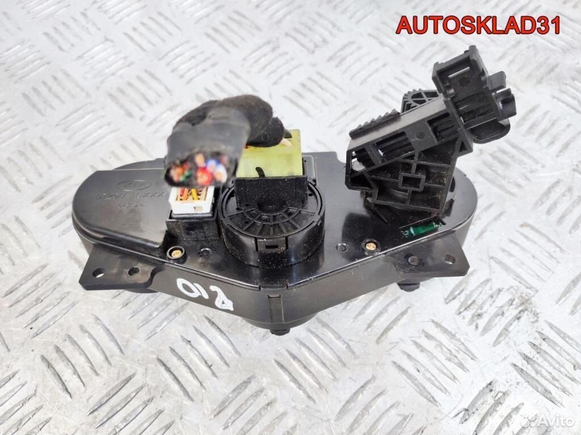 Блок управления отопителем Kia Rio 972501G000, 1300 рублей, Дубовое