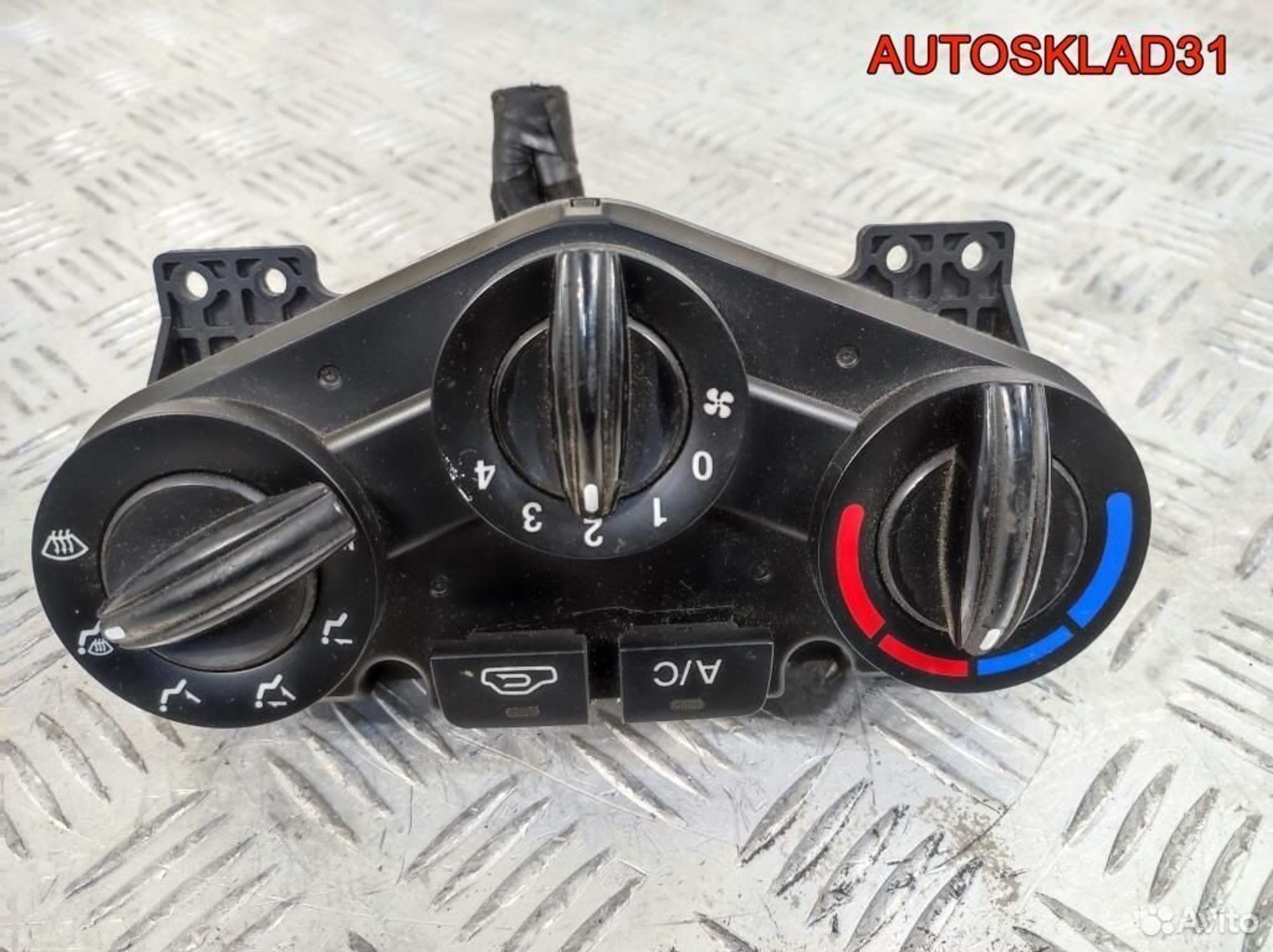 Блок управления отопителем Kia Rio 972501G000, 1300 рублей, Дубовое