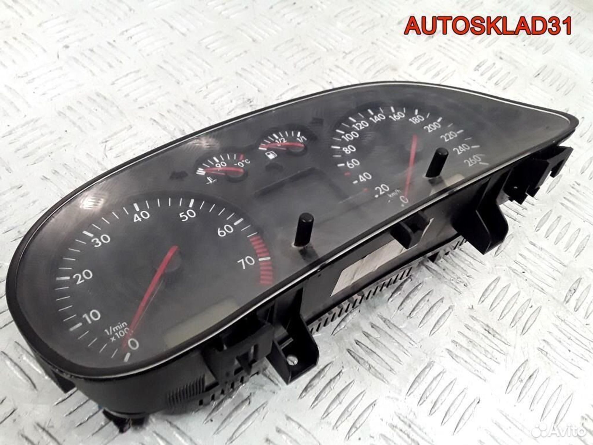 Панель приборов для Фольксваген Гольф 4 1J0920805B, 3600 рублей, Дубовое