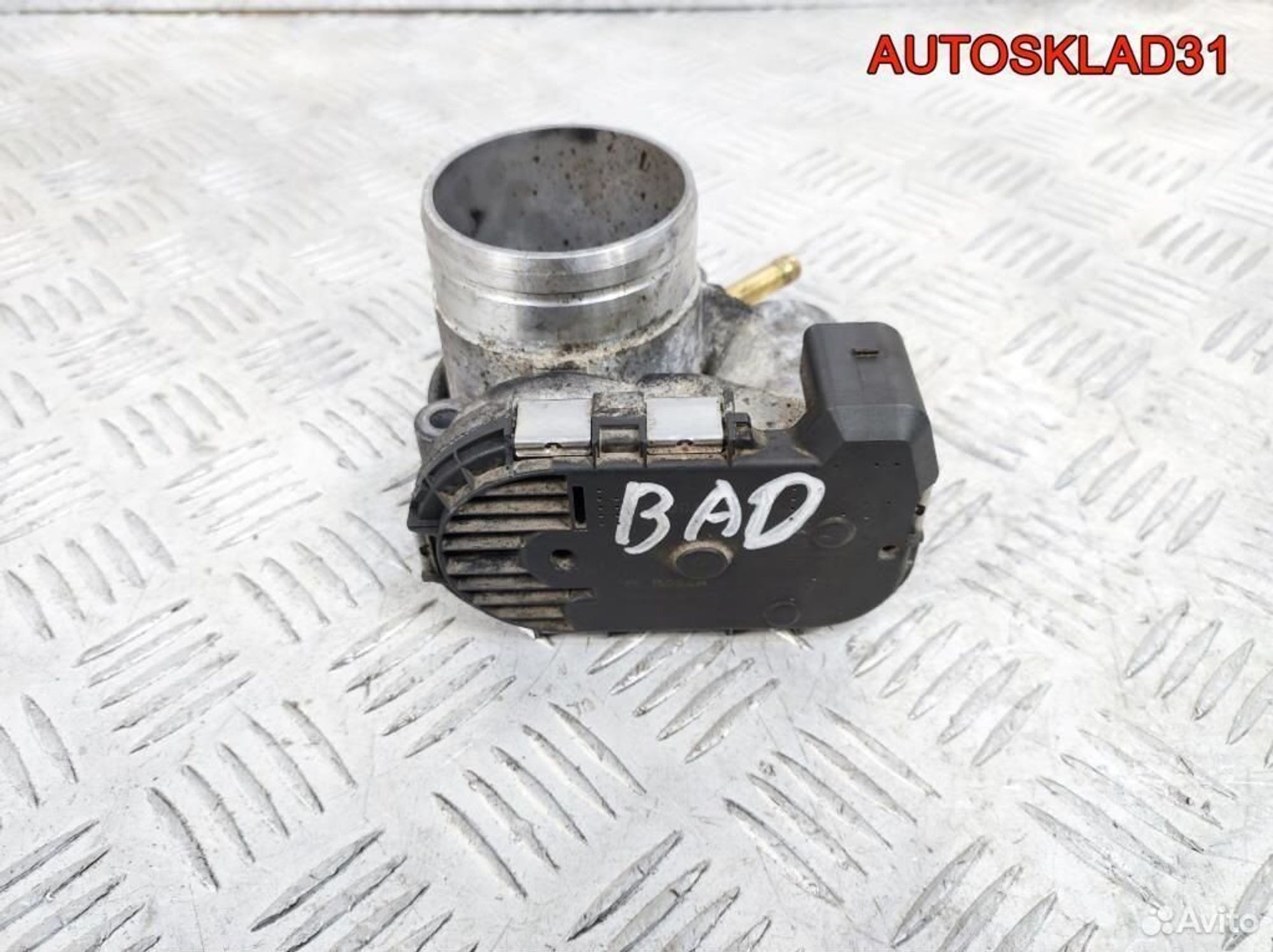 Заслонка дроссельная VW Golf 1.6 BAD 036133062D, 5000 рублей, Дубовое