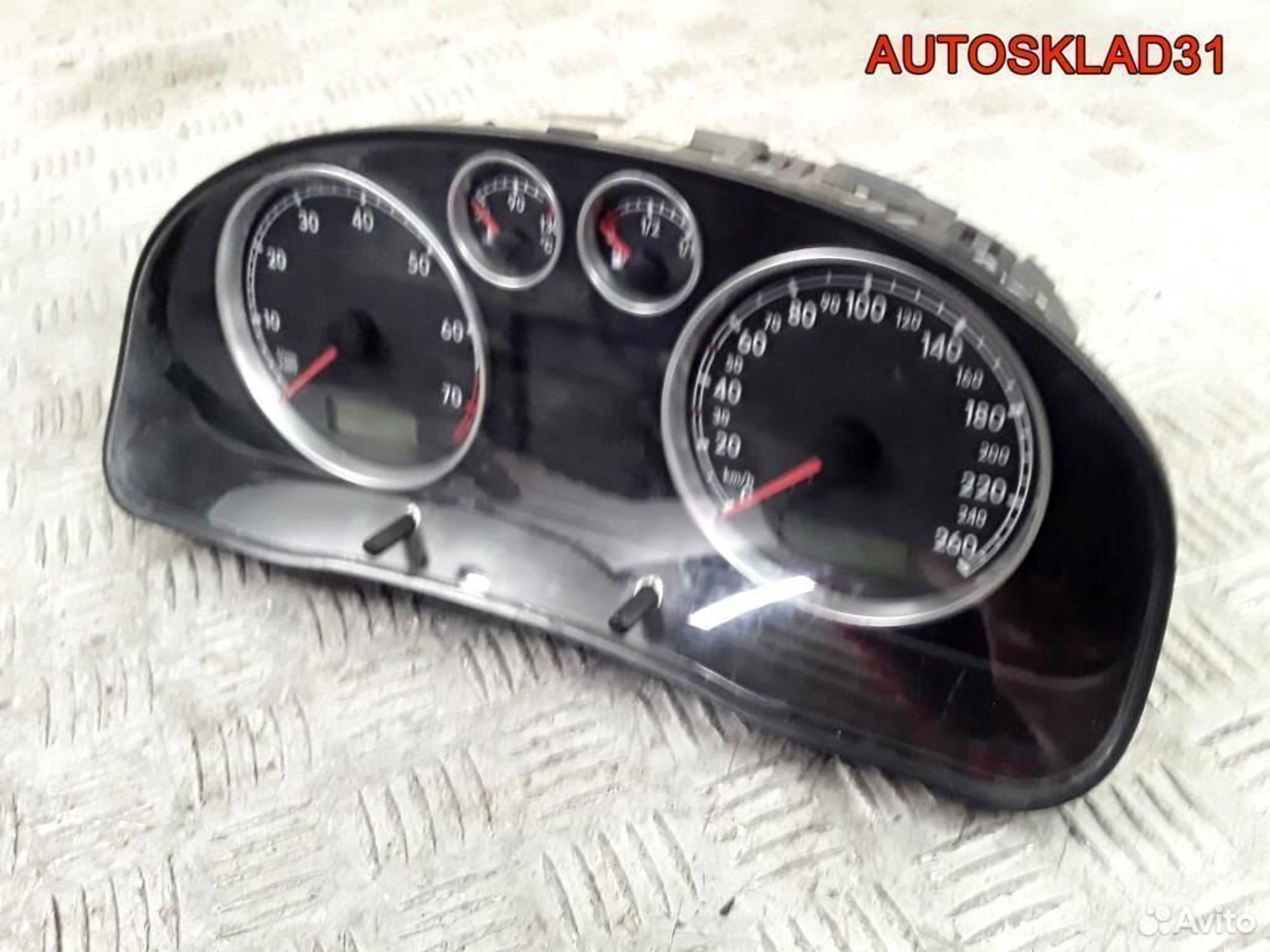 Панель приборов Volkswagen Passat B5+ 3B0920805, 4100 рублей, Дубовое