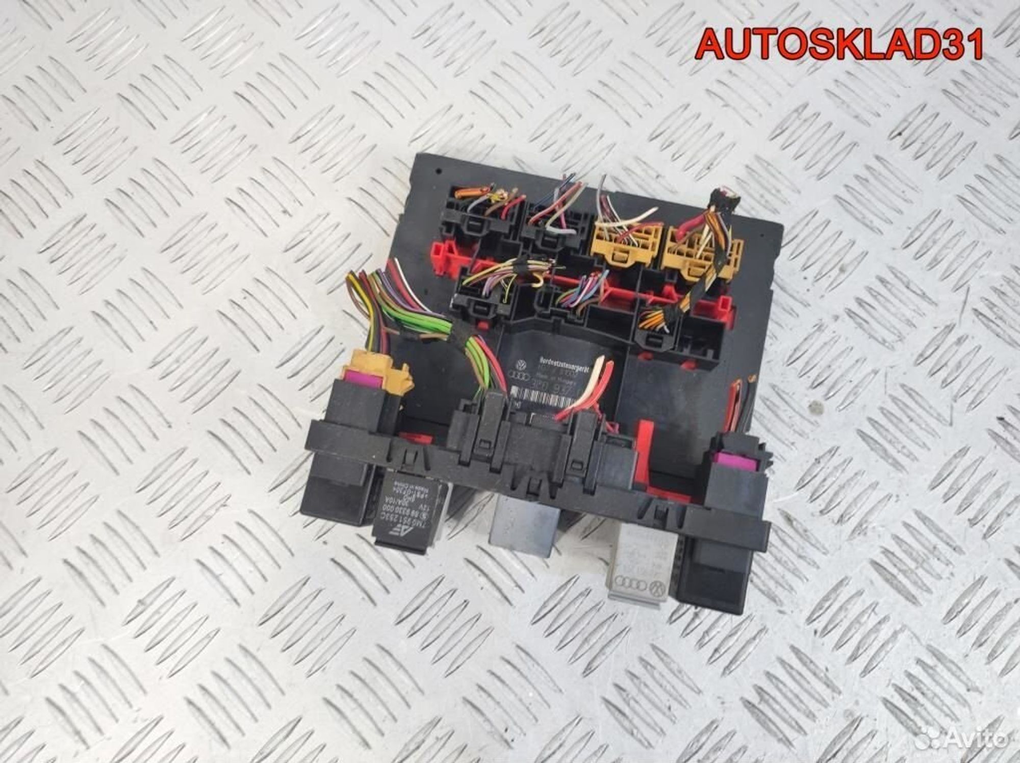 Блок комфорта Volkswagen Passat B6 3C0937049E, 2100 рублей, Дубовое