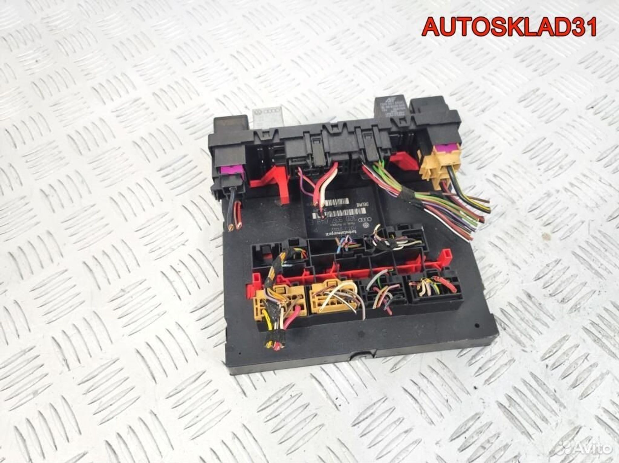 Блок комфорта Volkswagen Passat B6 3C0937049E, 2100 рублей, Дубовое