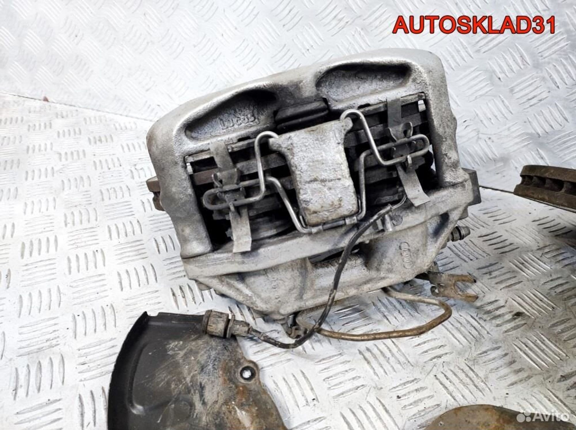 Суппорт тормозной передний комплект Audi A8 2D, 12200 рублей, Дубовое