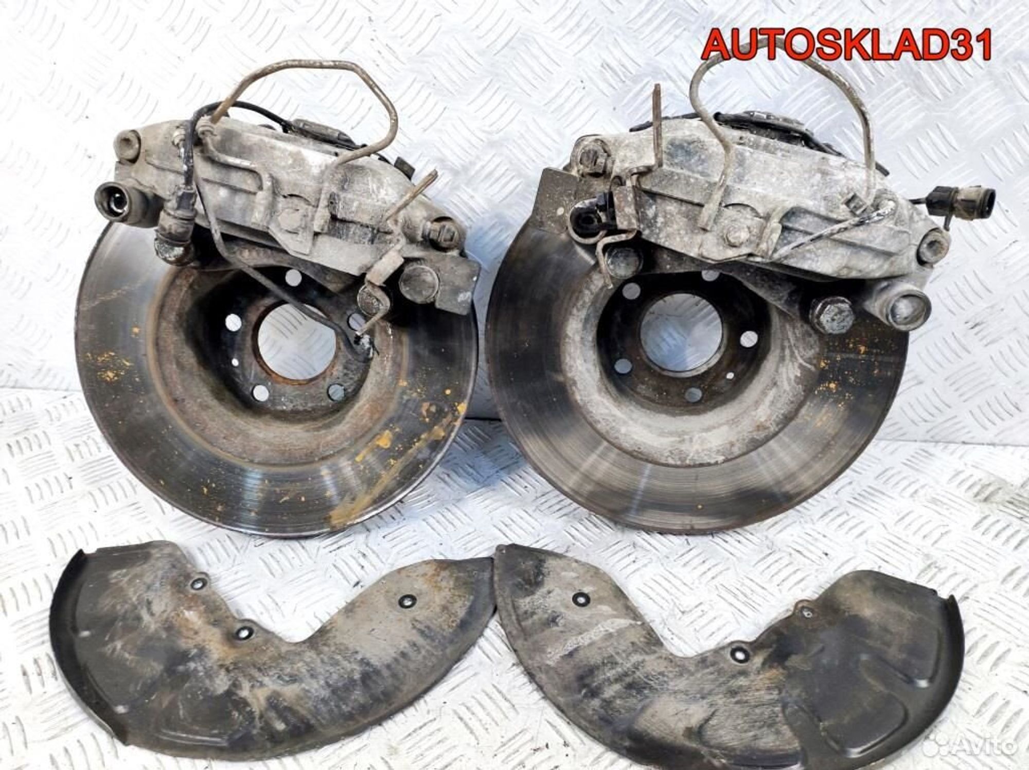 Суппорт тормозной передний комплект Audi A8 2D, 12200 рублей, Дубовое