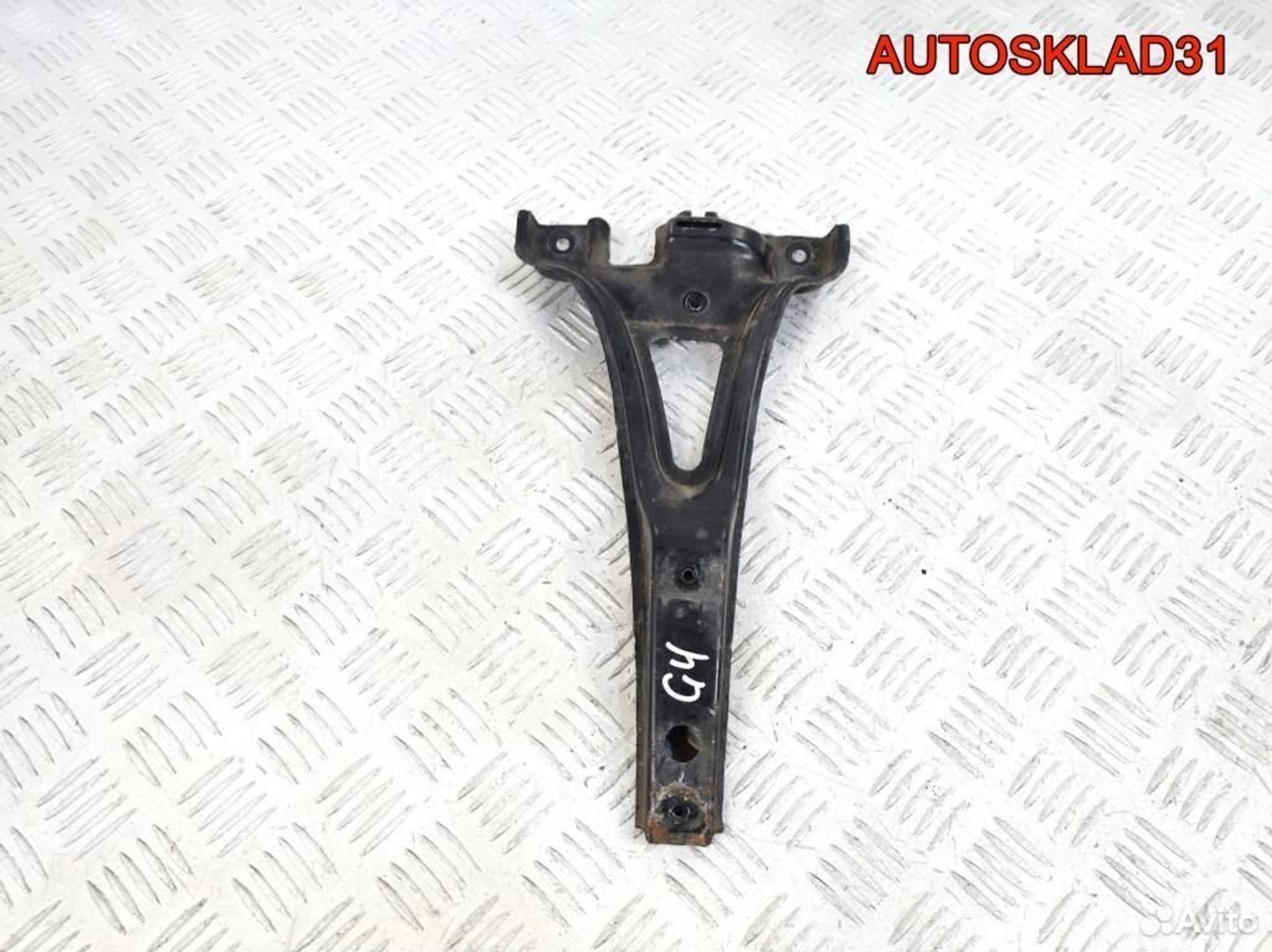 Кронштейн замка капота VW Golf 4 1J0805569B, 600 рублей, Дубовое
