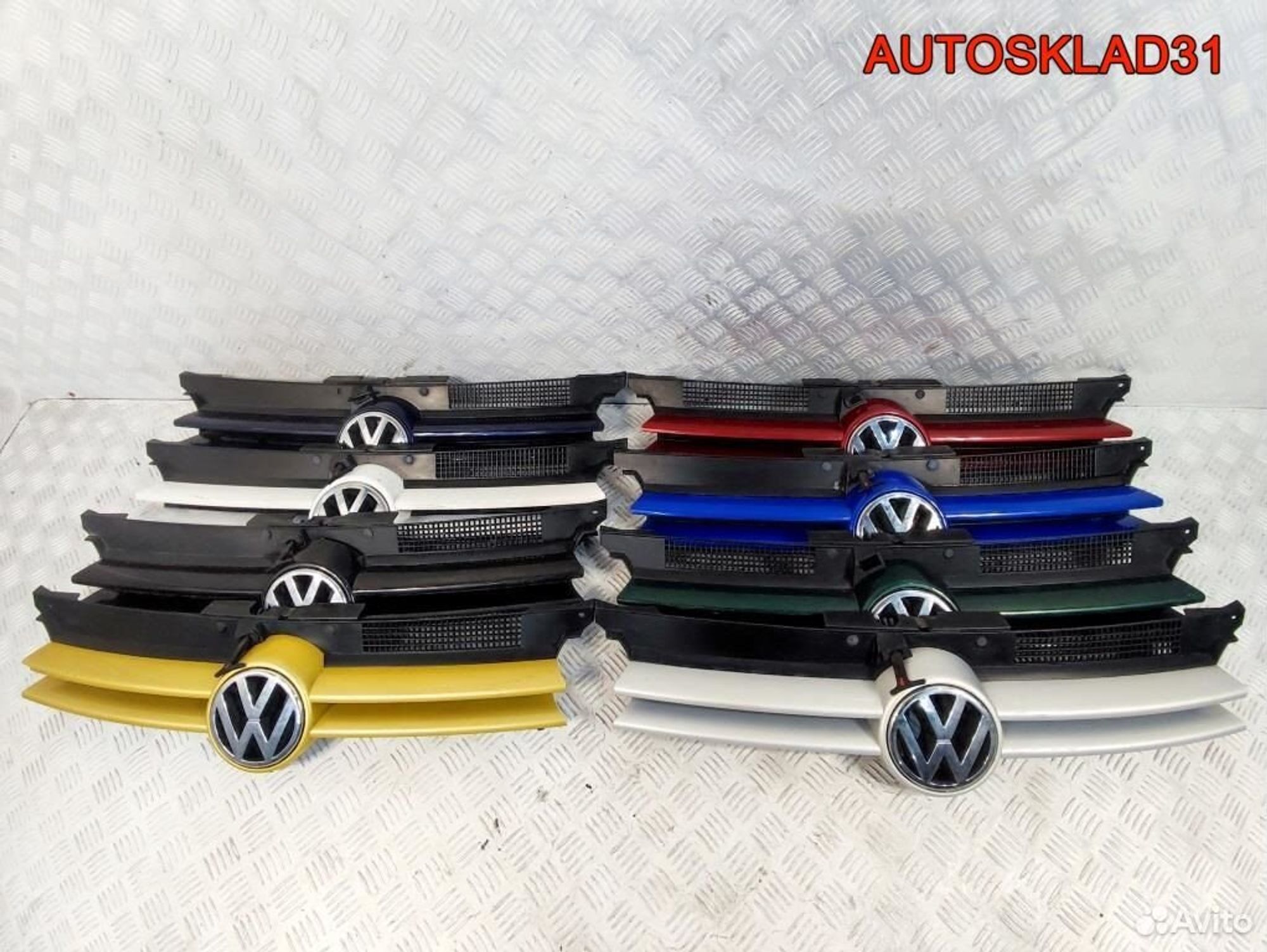 Решетка радиатора Volkswagen Golf 4 1J0853651F, 2100 рублей, Дубовое