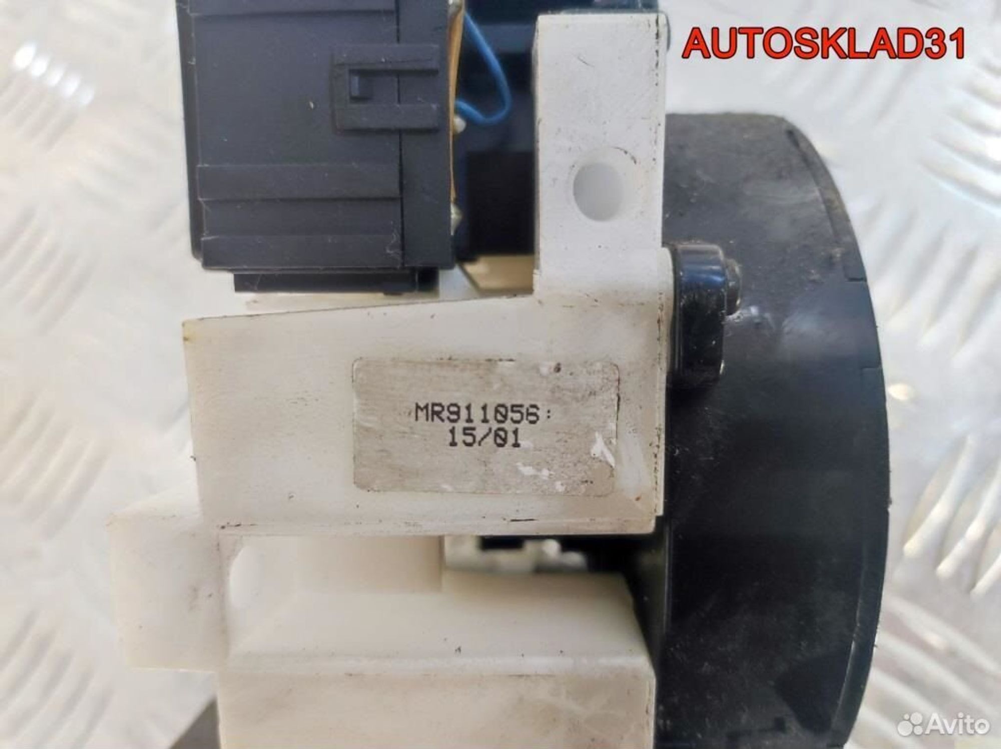 Переключатель подрулевой Mitsubishi Carisma DA, 3600 рублей, Дубовое