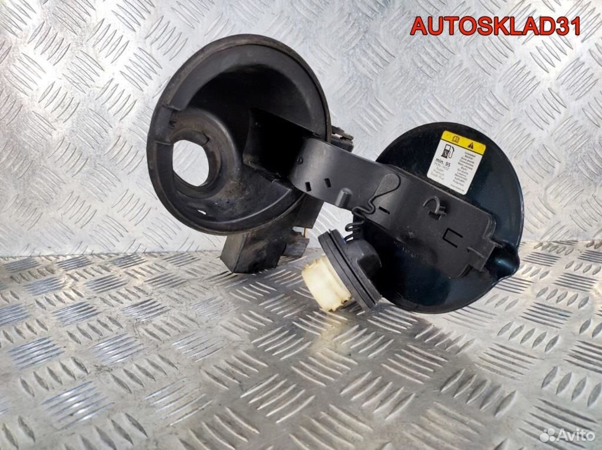 Лючок бензобака в сборе Ford Focus 2 4M51A405A02AB, 3200 рублей, Дубовое