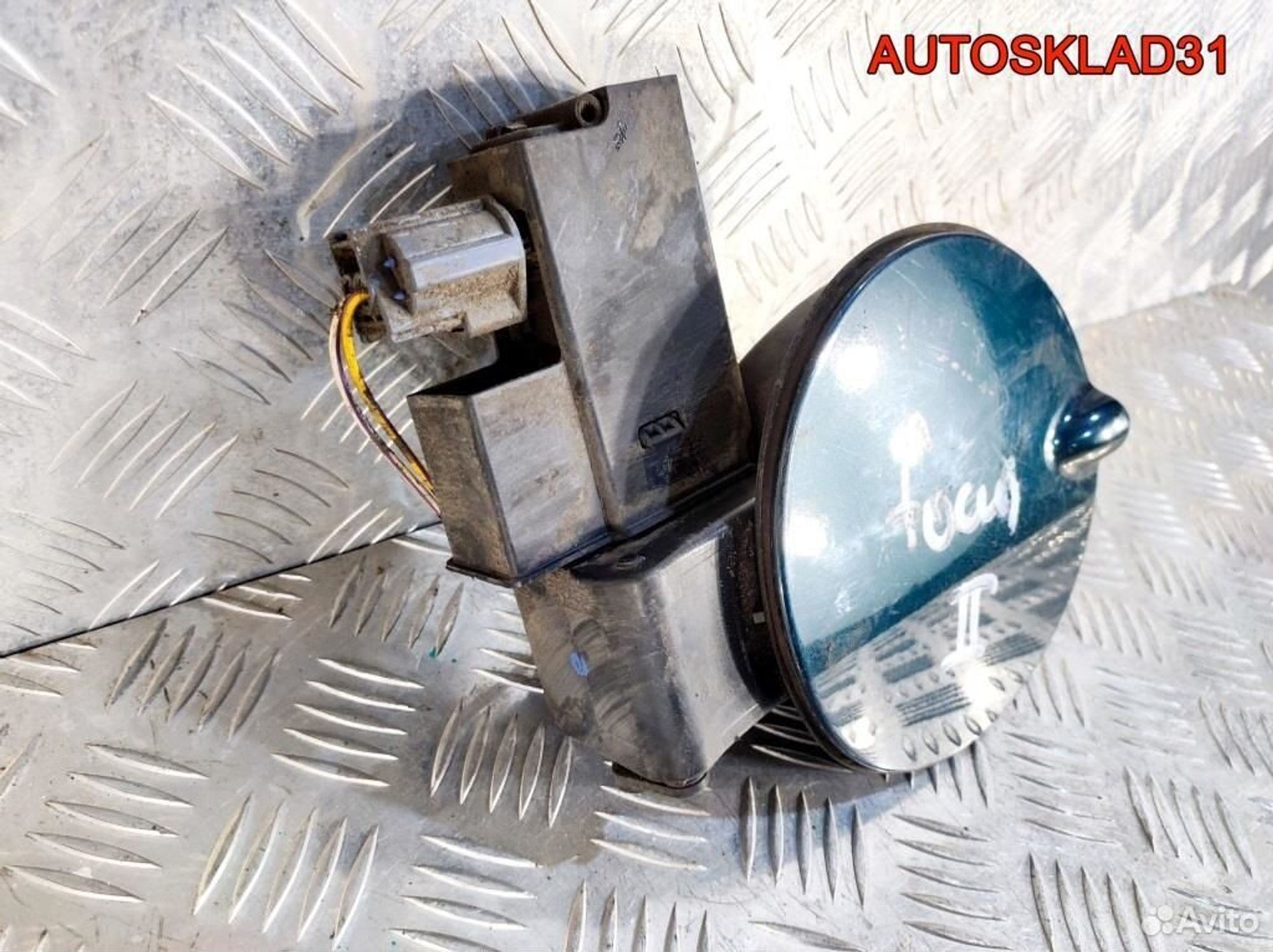 Лючок бензобака в сборе Ford Focus 2 4M51A405A02AB, 3200 рублей, Дубовое