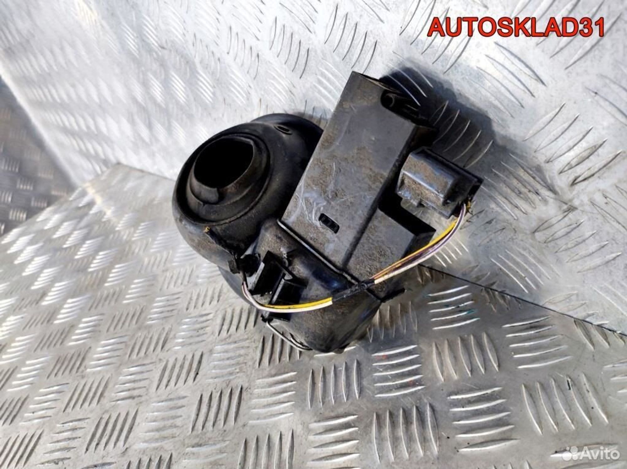 Лючок бензобака в сборе Ford Focus 2 4M51A405A02AB, 3200 рублей, Дубовое