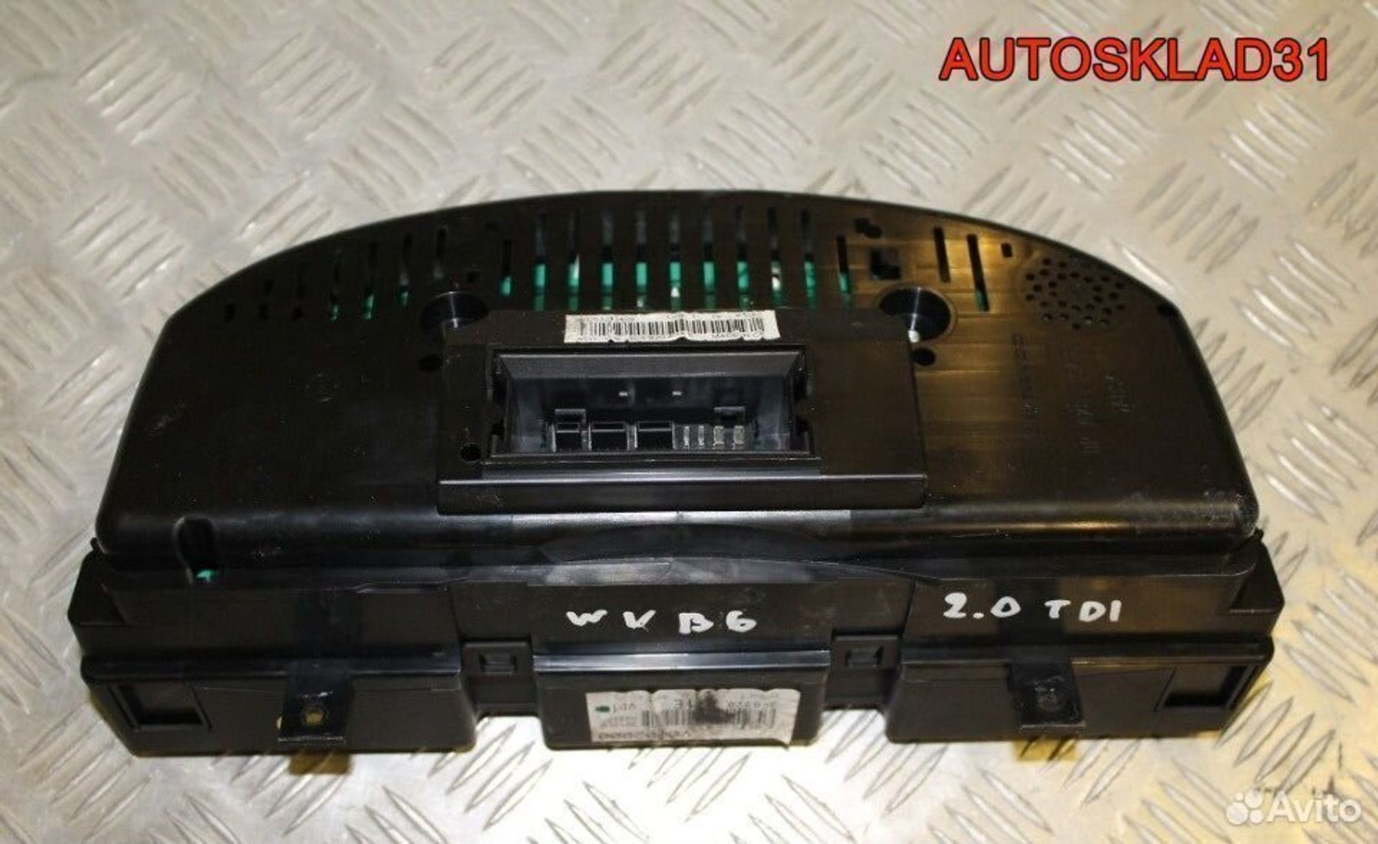 Приборная панель Volkswagen Passat B6 3C0920871E, 2900 рублей, Дубовое