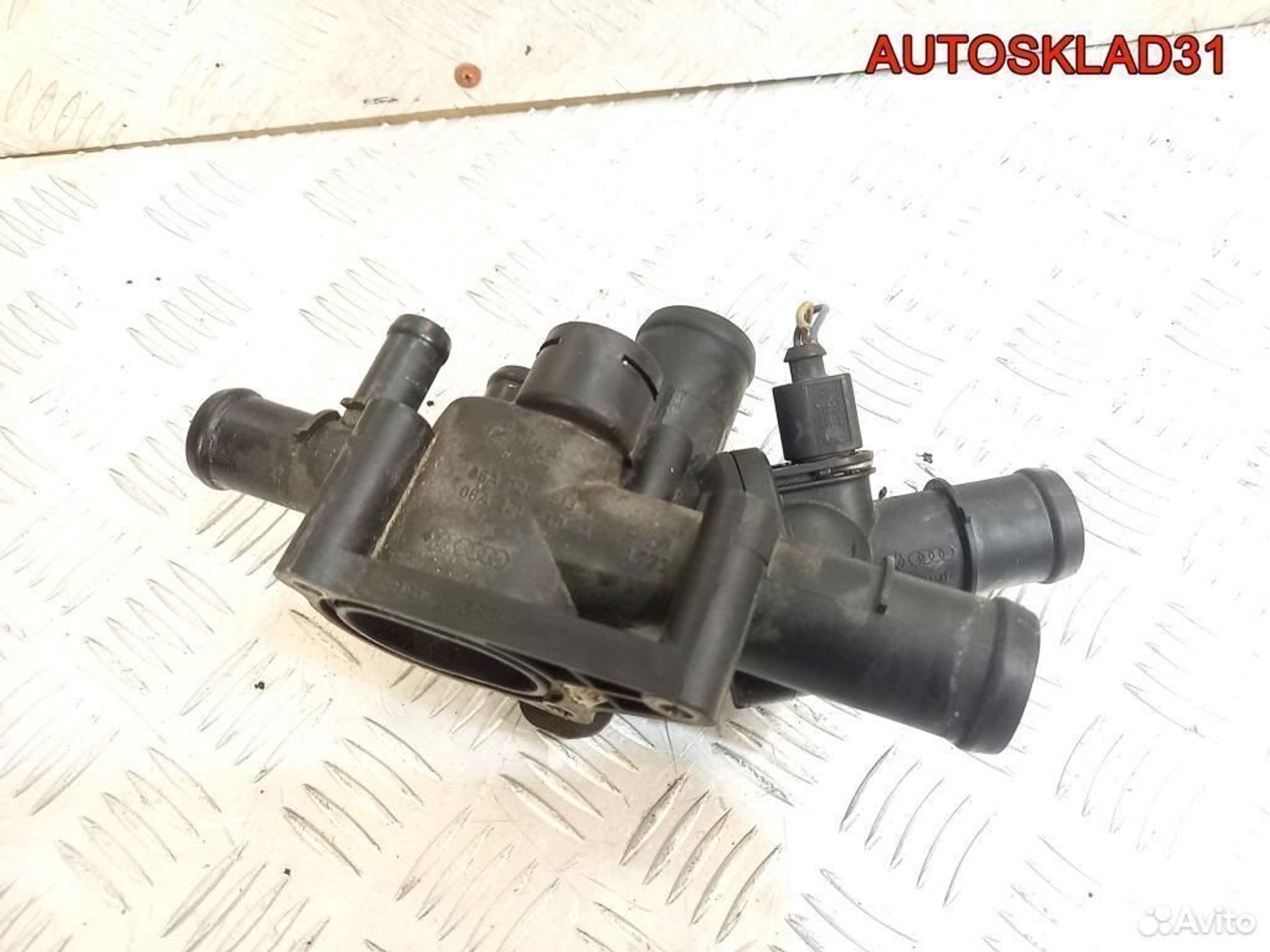 Корпус термостата Volkswagen Golf 4 06A121513A, 2100 рублей, Дубовое