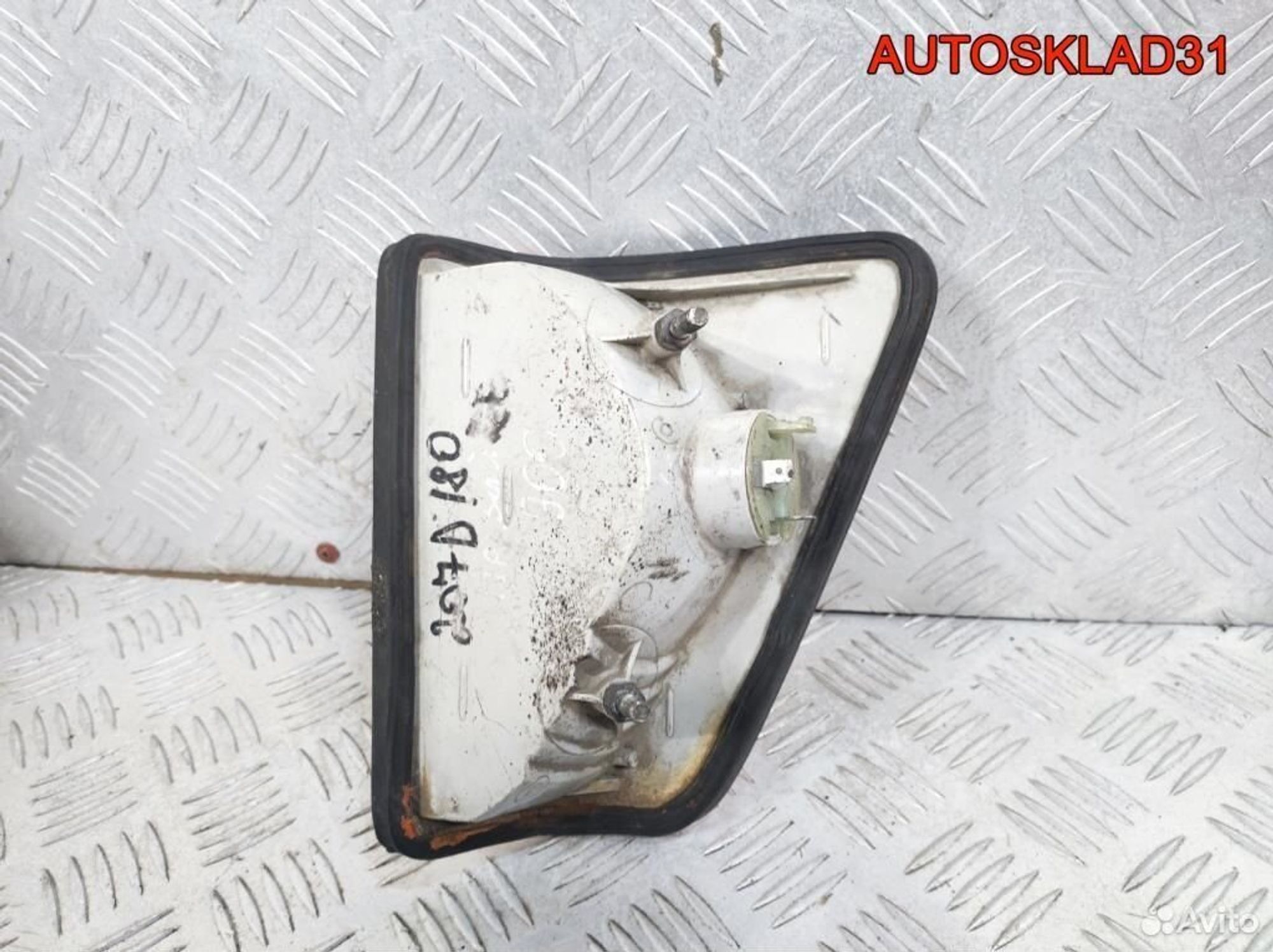 Указатель поворота Mercedes Bus 207D A0018226820, 500 рублей, Дубовое