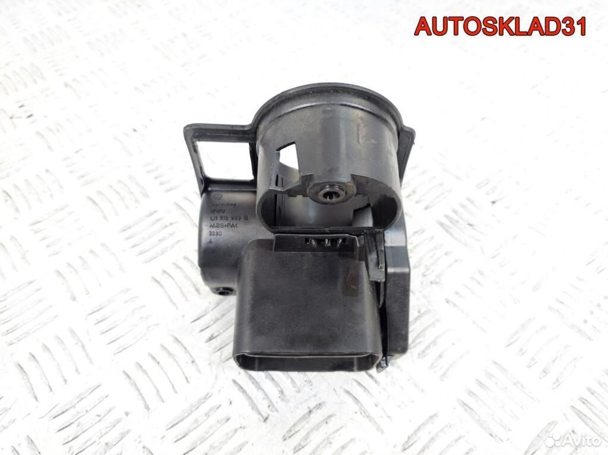 Дефлектор воздушный левый VW Golf 4 1J1815715A, 1100 рублей, Дубовое